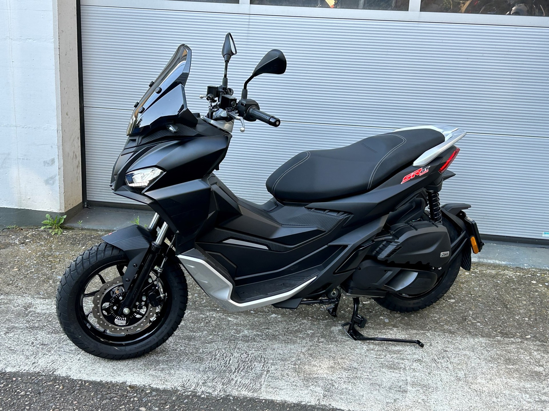 APRILIA SR 200 GT ABS-image-1