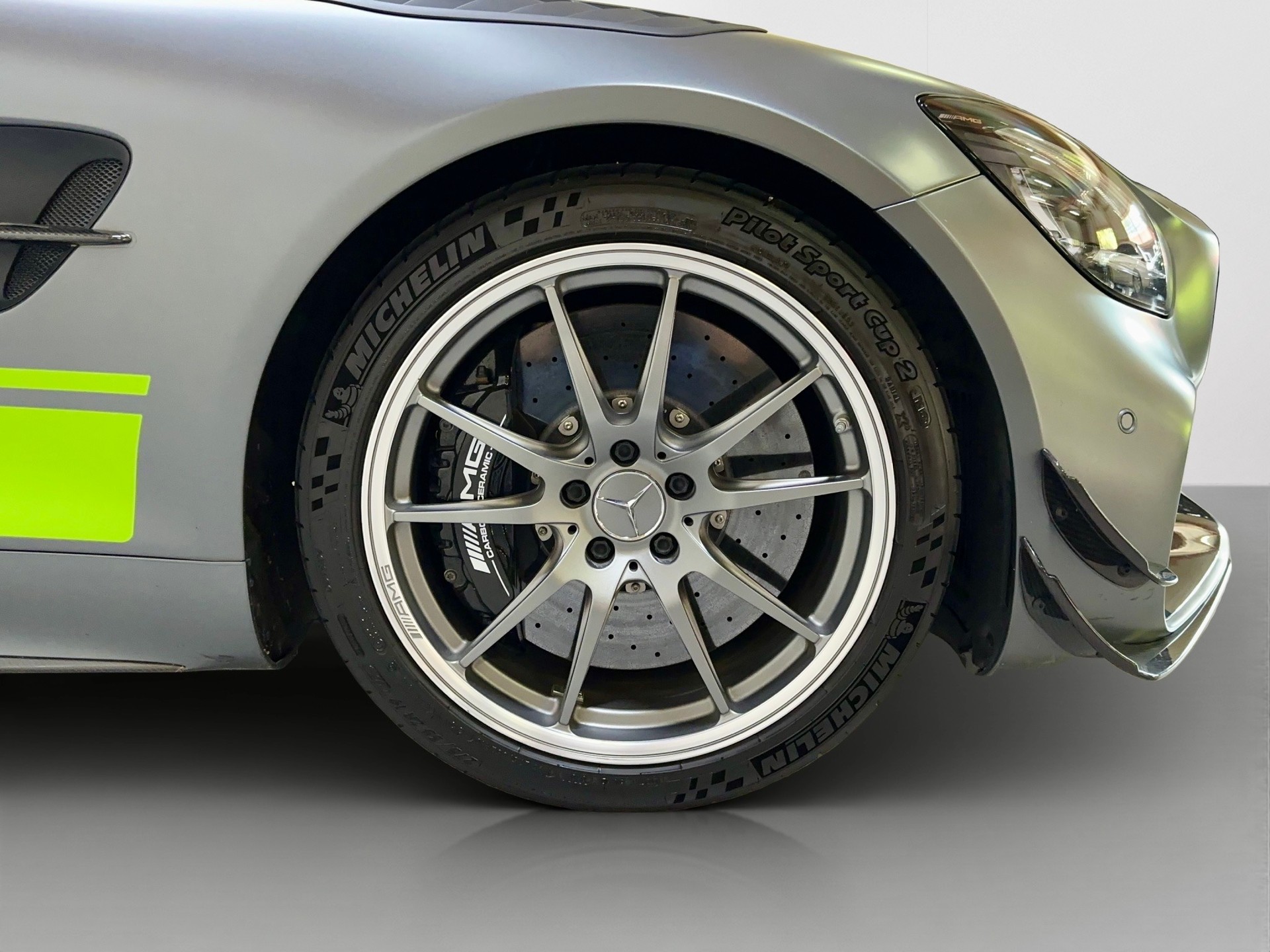 MERCEDES-BENZ AMG GT R PRO Speedshift DCT-image-6