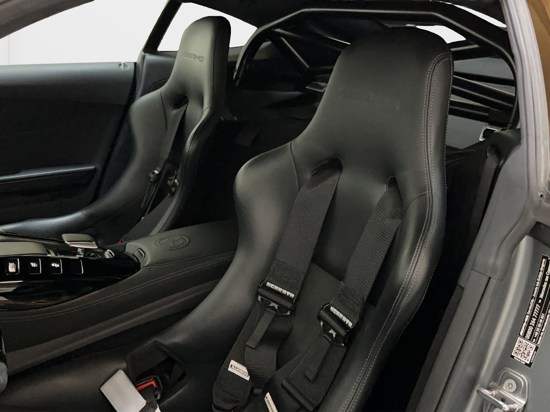 MERCEDES-BENZ AMG GT R PRO Speedshift DCT-image-14