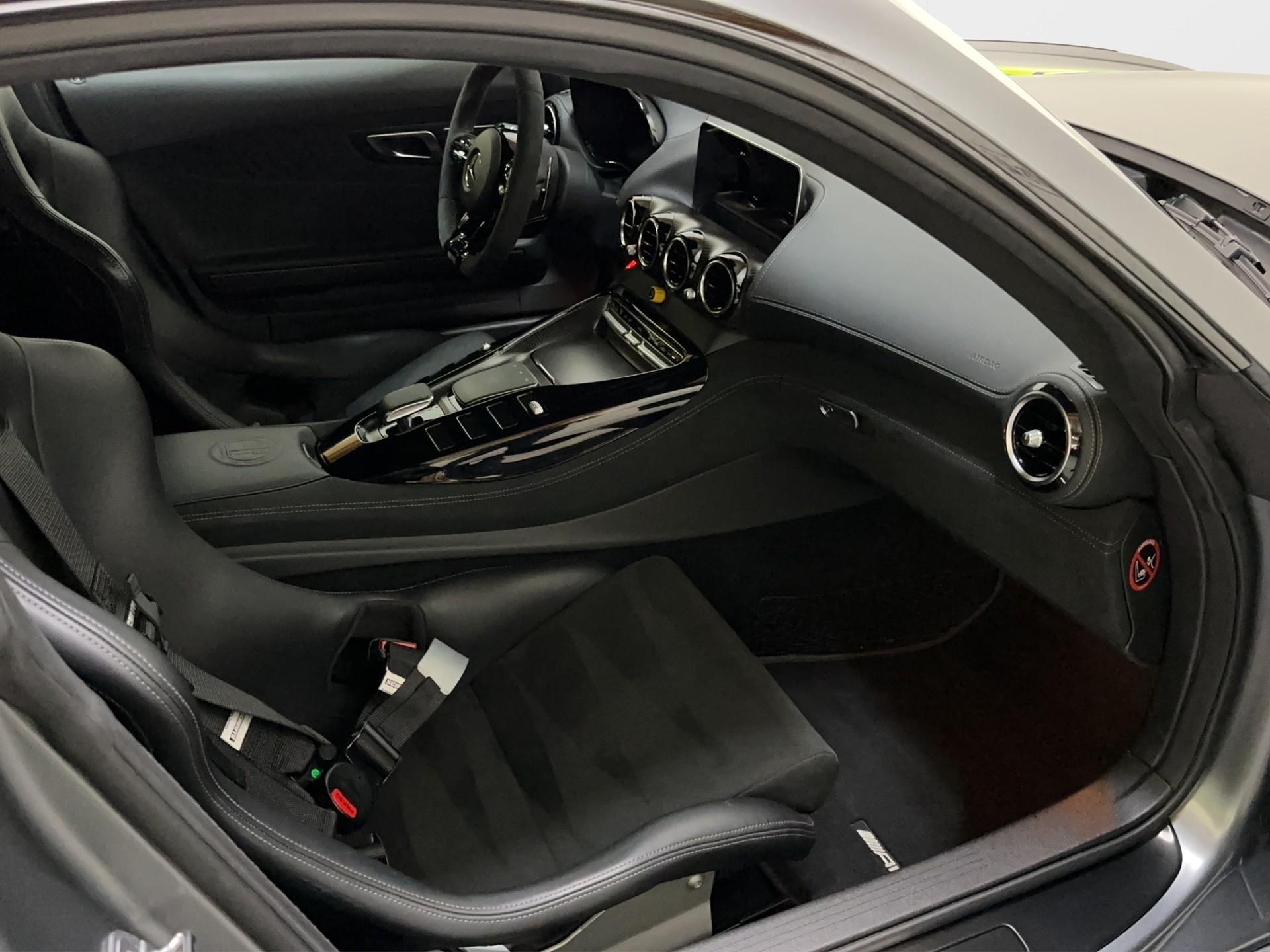 MERCEDES-BENZ AMG GT R PRO Speedshift DCT-image-10