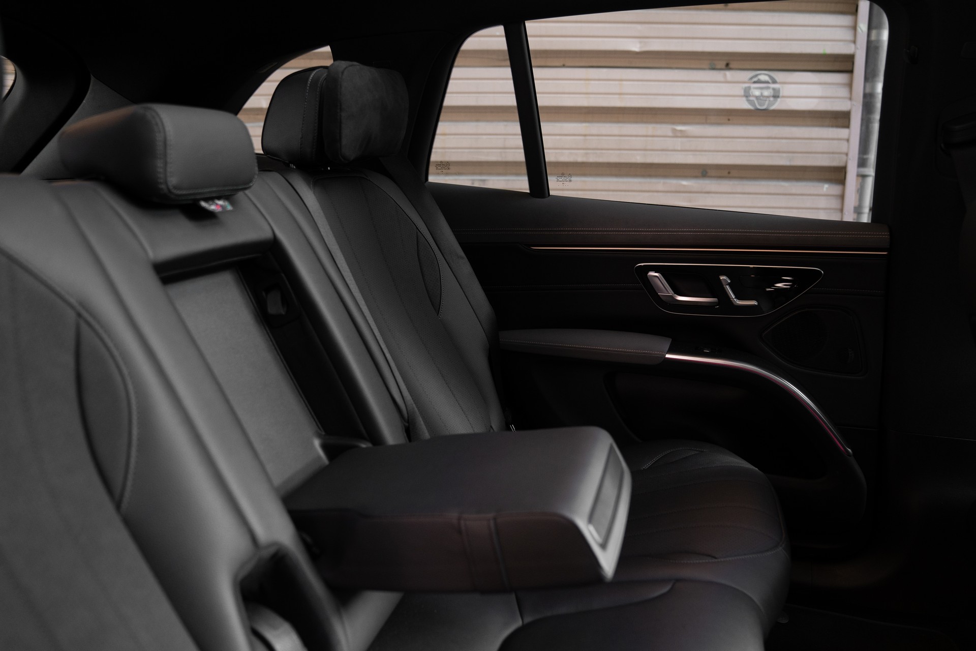 MERCEDES-BENZ EQS SUV 450 4Matic-image-3
