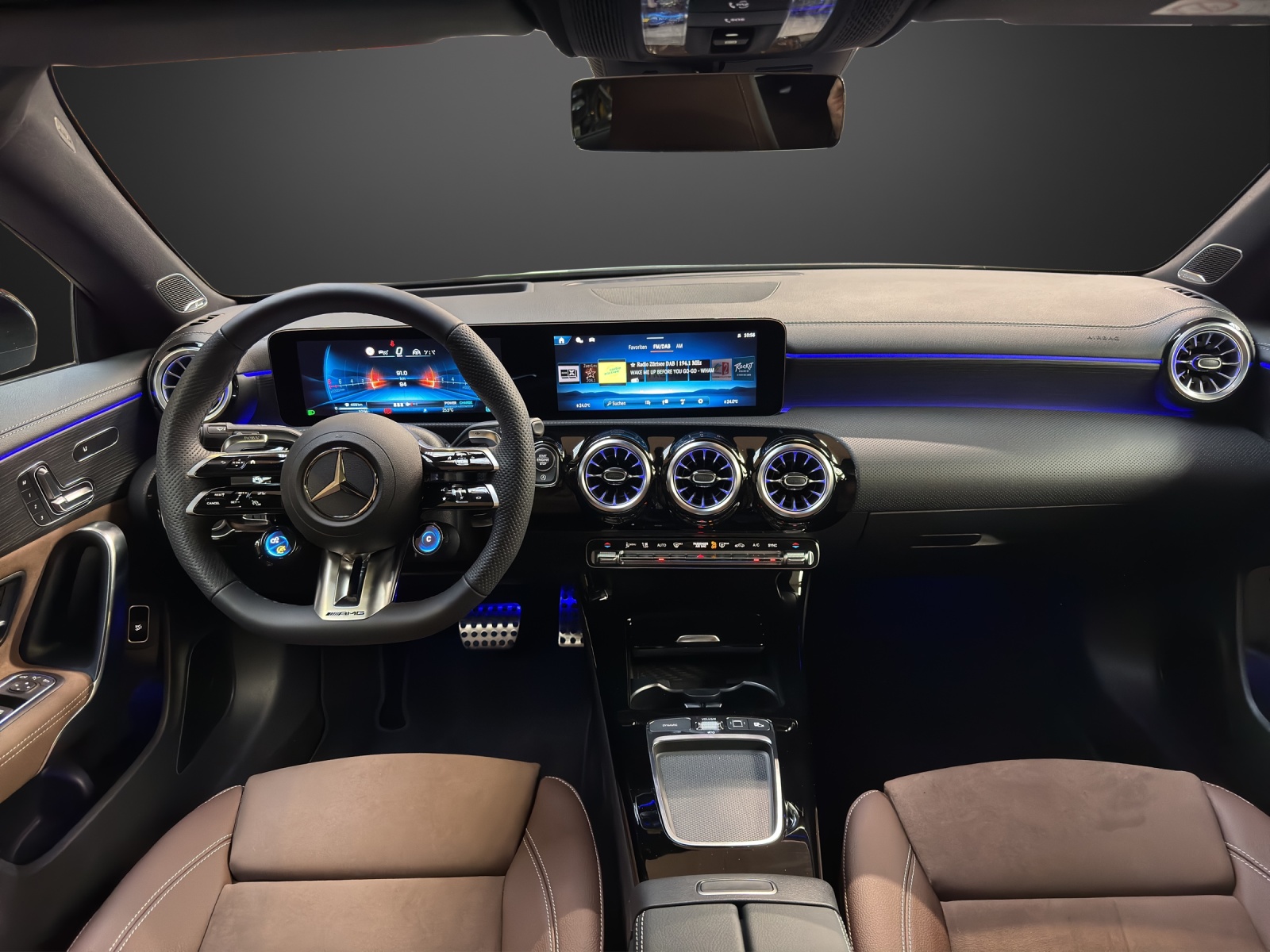 MERCEDES-BENZ CLA Shooting Brake 35 AMG 4Matic 8G-DCT-image-10