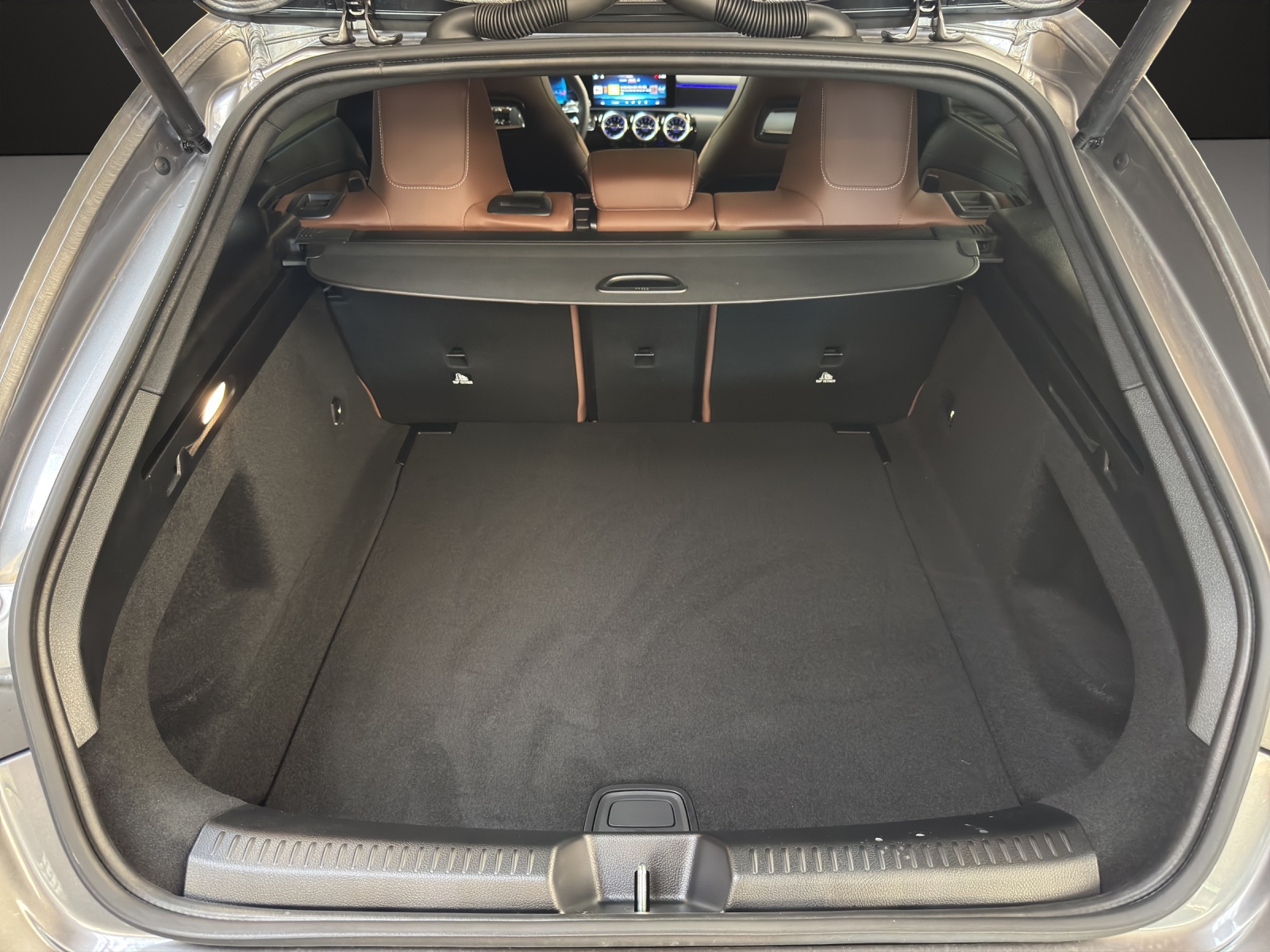 MERCEDES-BENZ CLA Shooting Brake 35 AMG 4Matic 8G-DCT-image-13