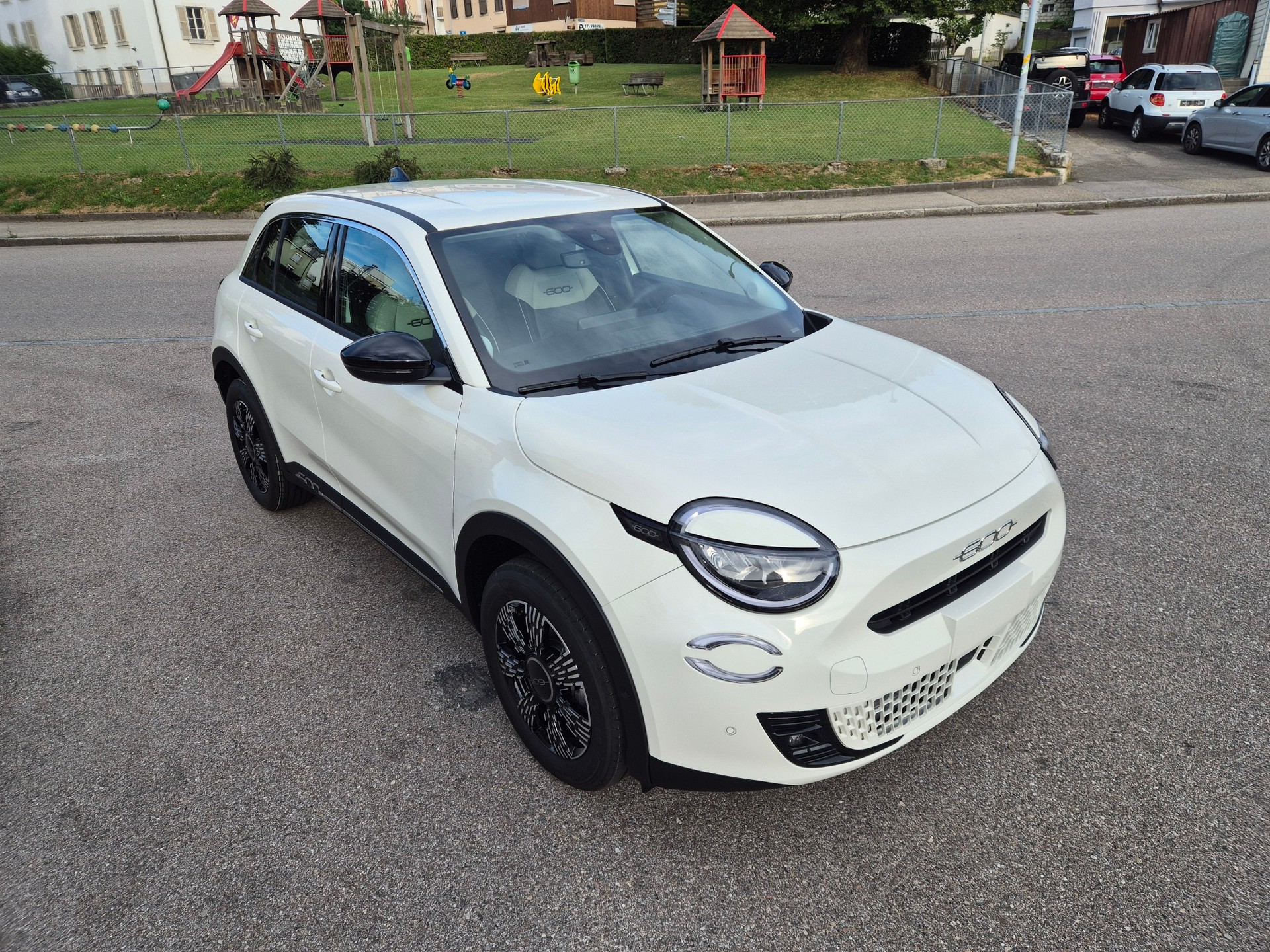 FIAT 600h MildHybrid Cult Pack Style Pack Hiver Pack Comfort-image-4