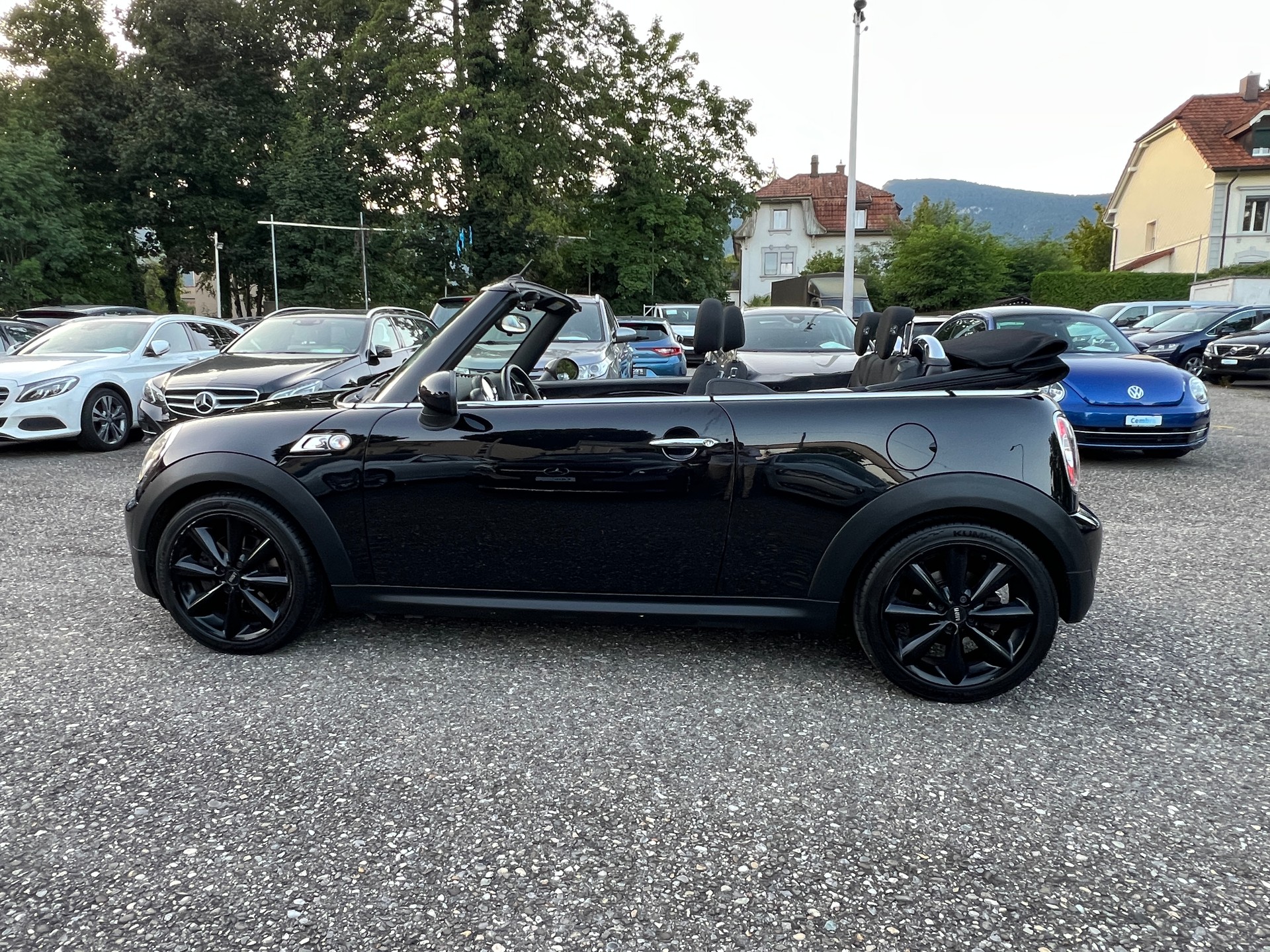 MINI Cooper S Cabriolet-image-9