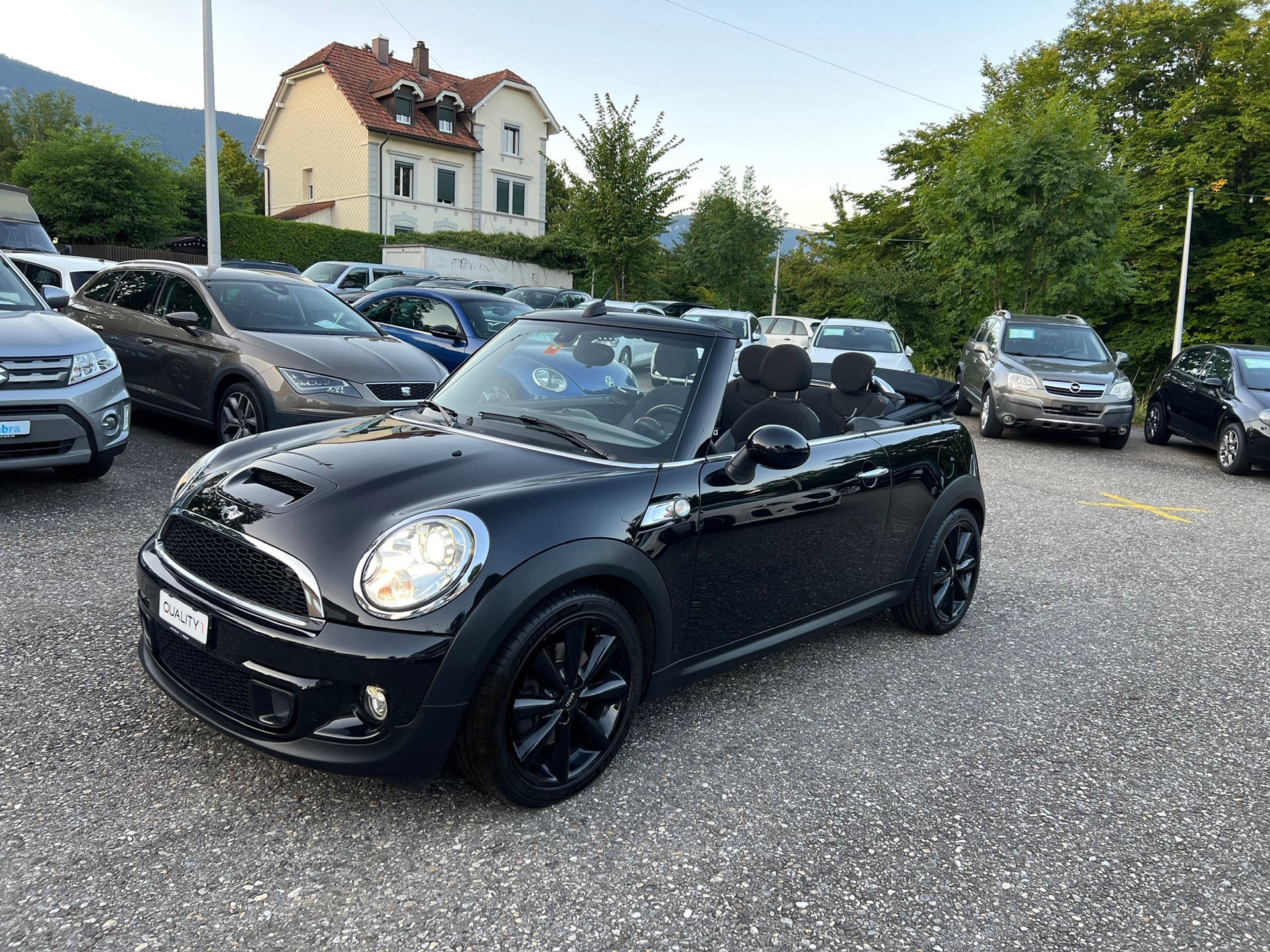 MINI Cooper S Cabriolet-showroom-element-2