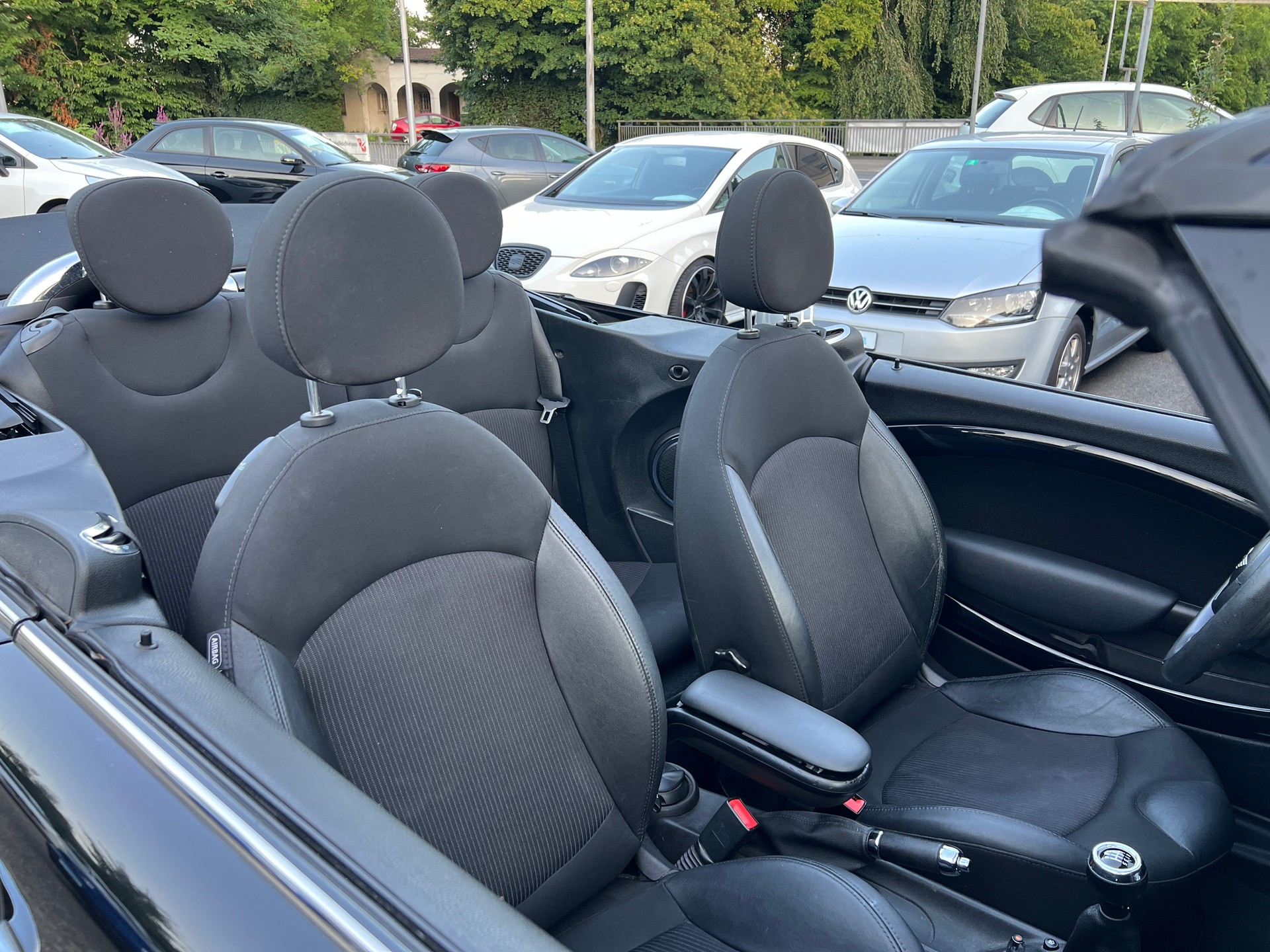 MINI Cooper S Cabriolet-image-14