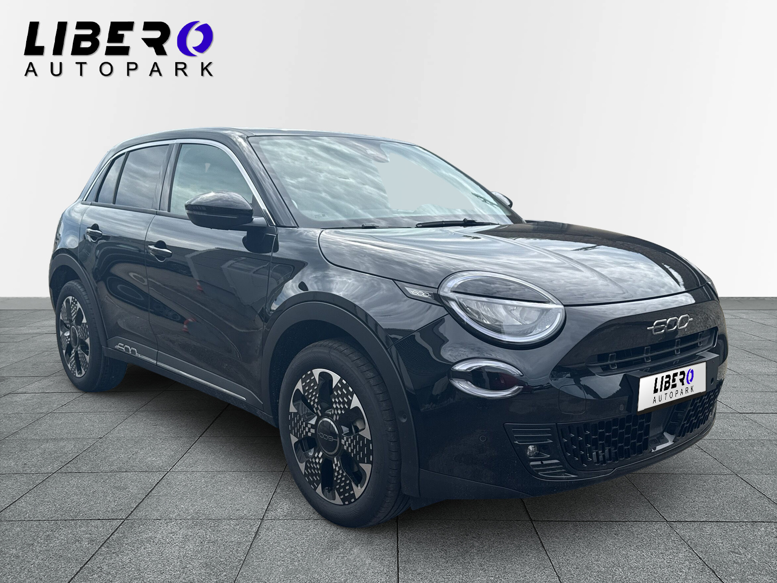 FIAT 600 1.2 Hybrid La Prima-image-4