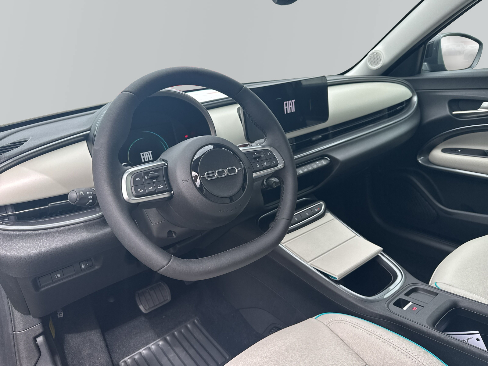 FIAT 600 1.2 Hybrid La Prima-image-8