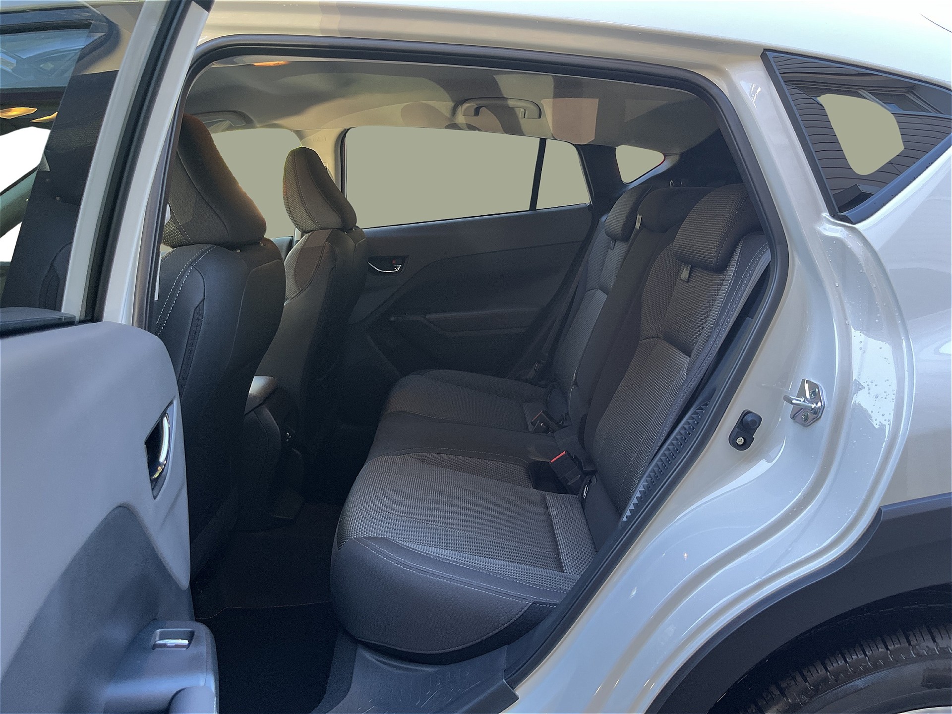 SUBARU Crosstrek 2.0 e-Boxer Passion AWD Lineartronic-image-10
