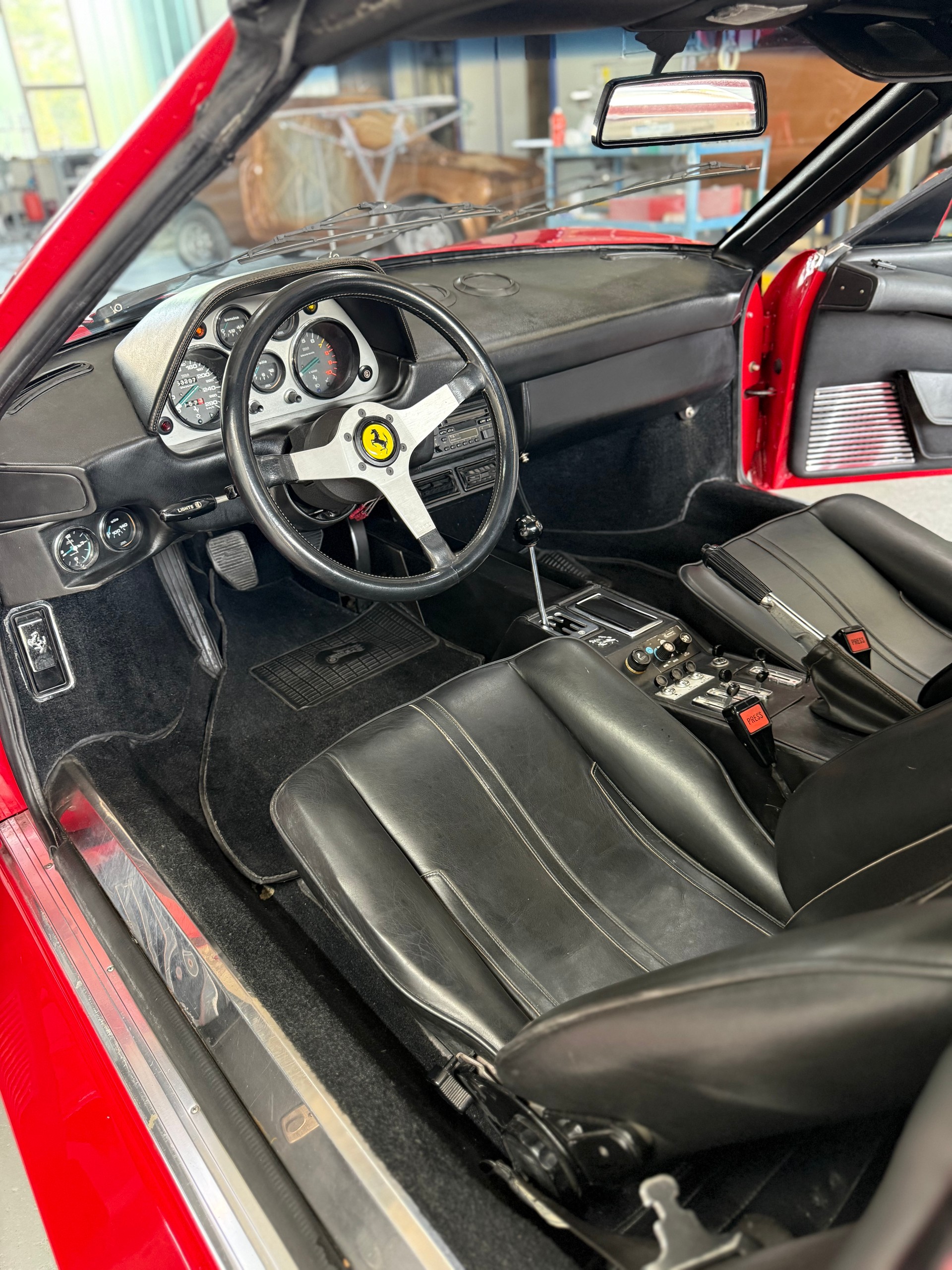 FERRARI 308 GTS-image-3