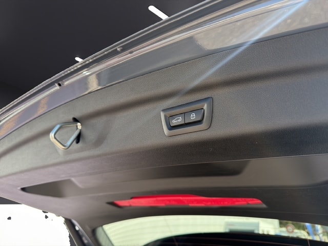 BMW 230e xDrive Active Tourer M Sport-image-38