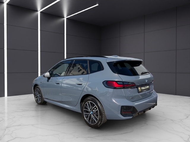 BMW 230e xDrive Active Tourer M Sport-image-5