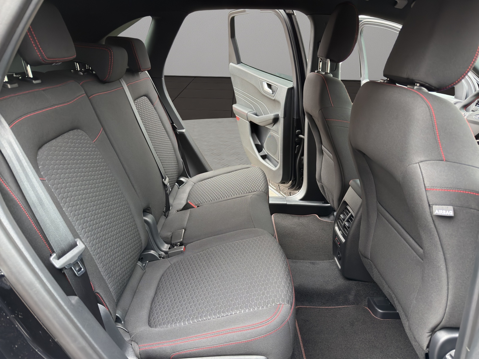 FORD Kuga 2.5 PHEV ST-Line FWD-image-17