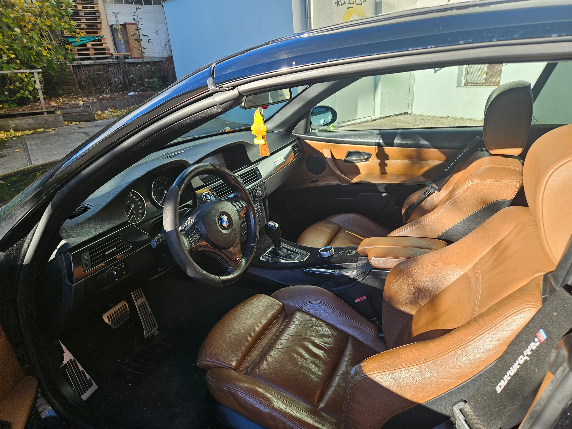 BMW 320i Cabriolet Steptronic-image-9