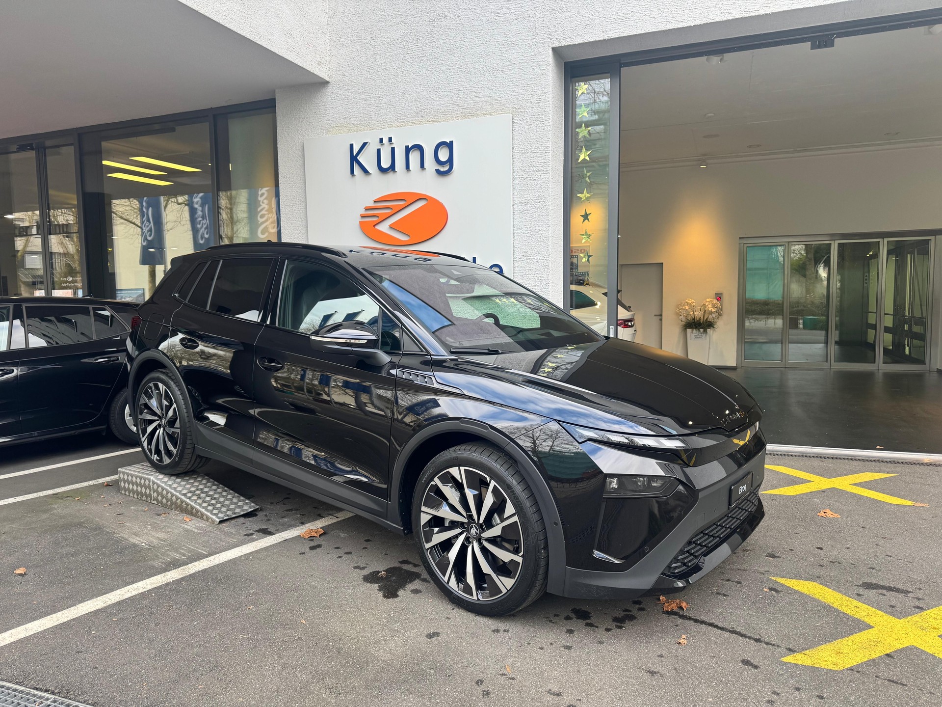 SKODA Elroq 85 Sportline 4x2