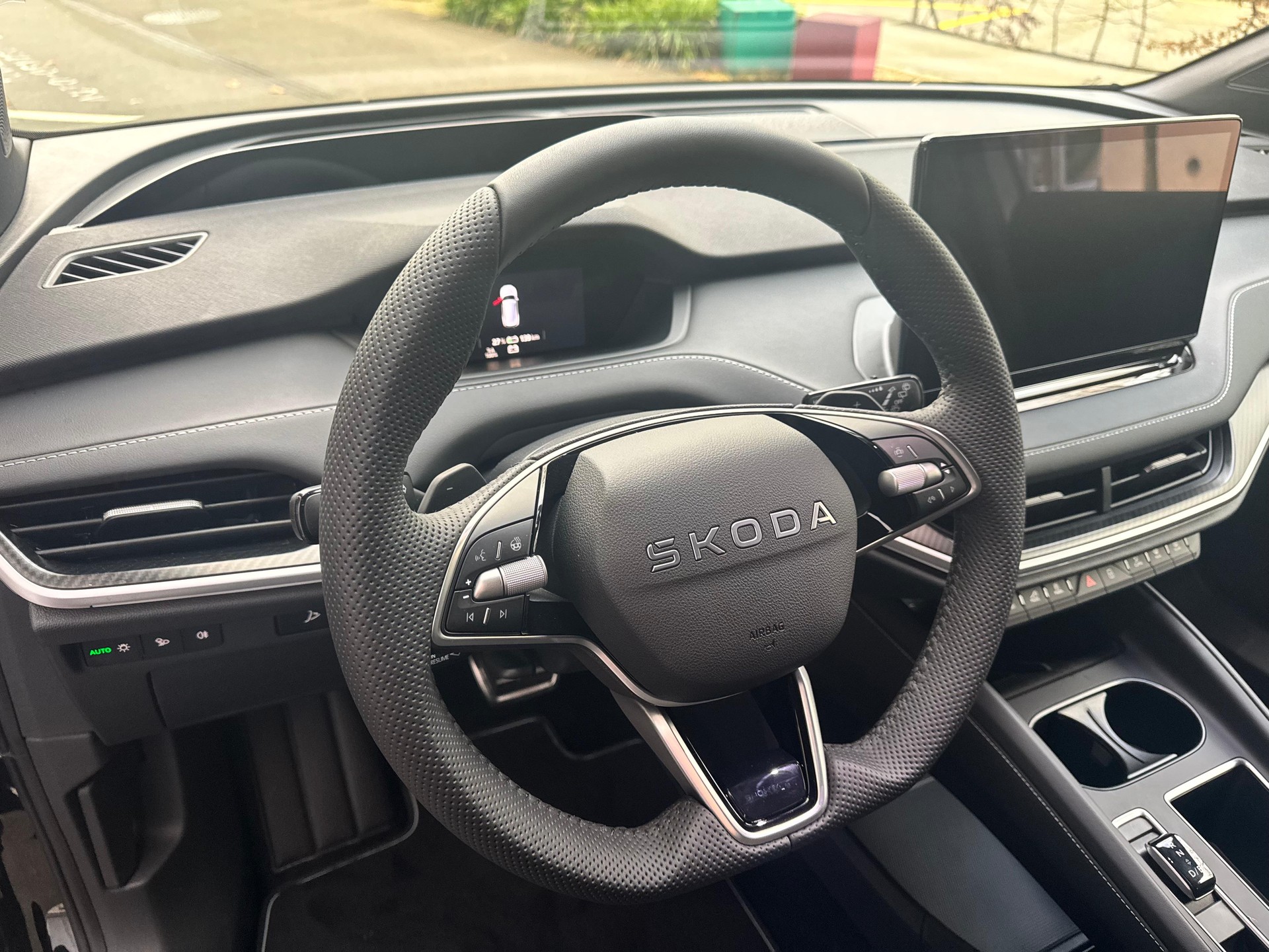 SKODA Elroq 85 Sportline 4x2-image-6