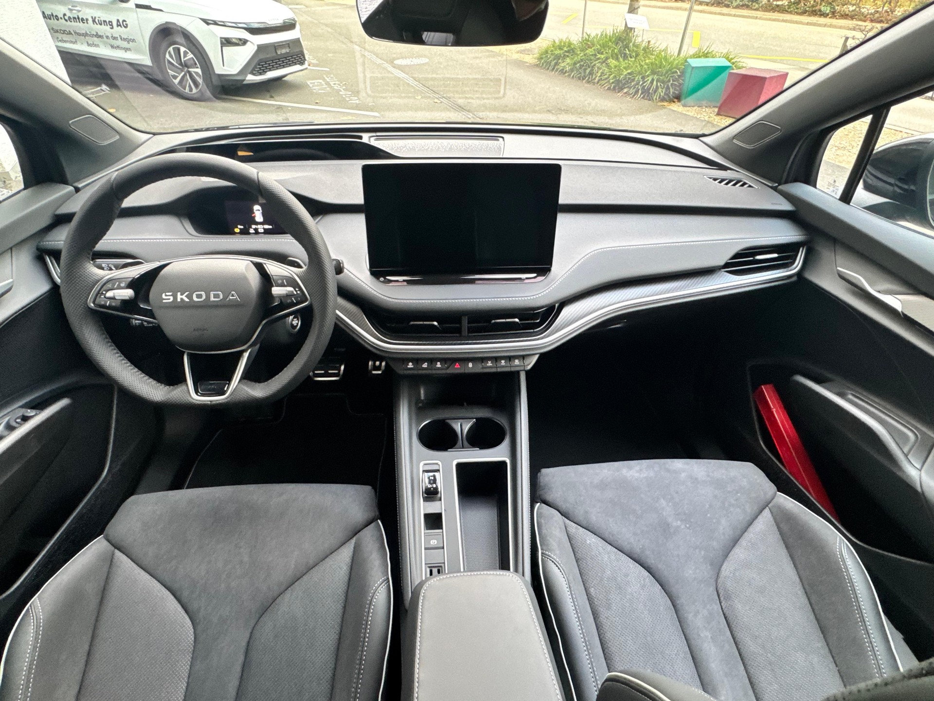 SKODA Elroq 85 Sportline 4x2-image-10