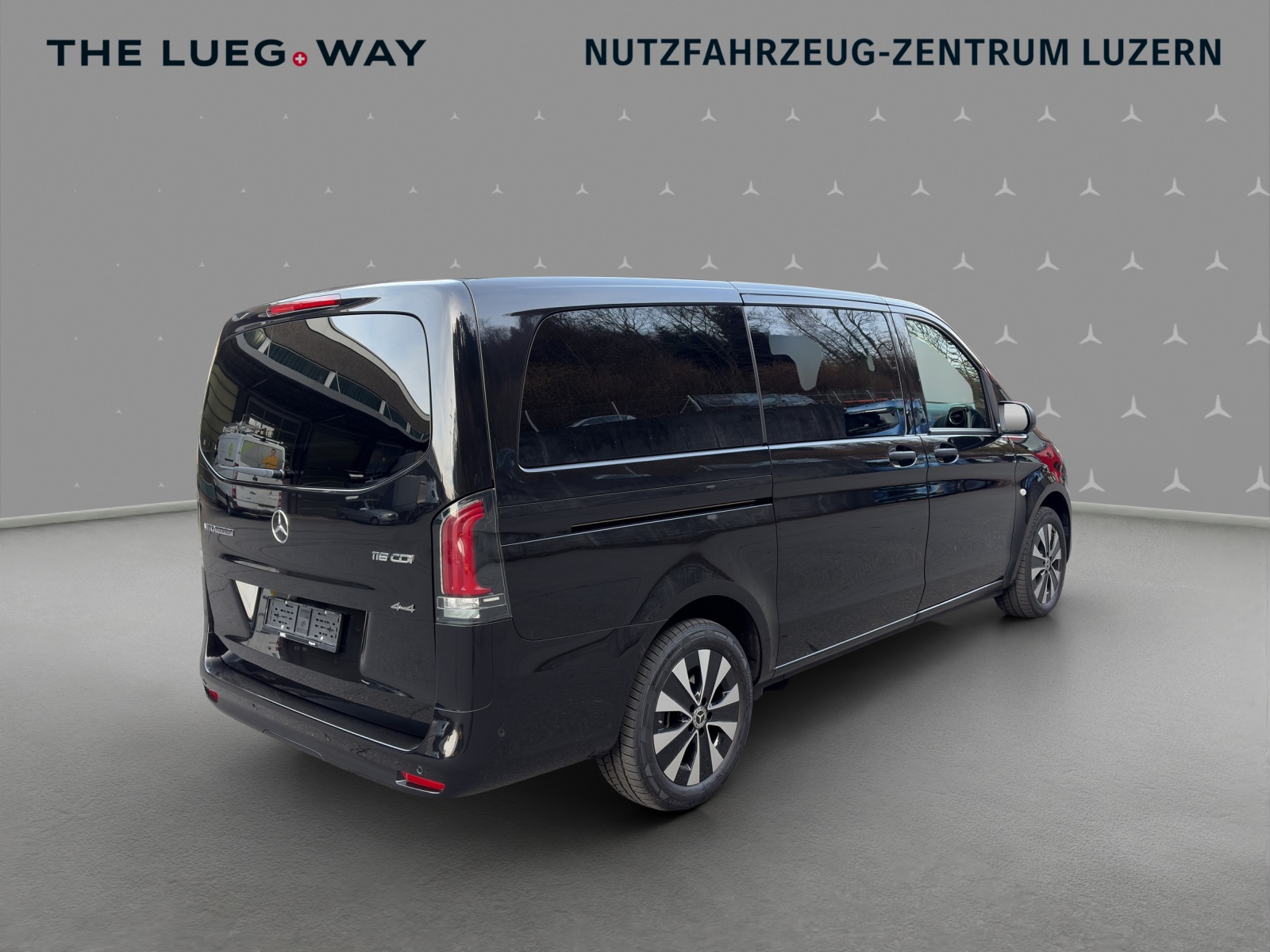 MERCEDES-BENZ Vito 116 CDI Lang Tourer 9G-Tronic 4M Select-image-4