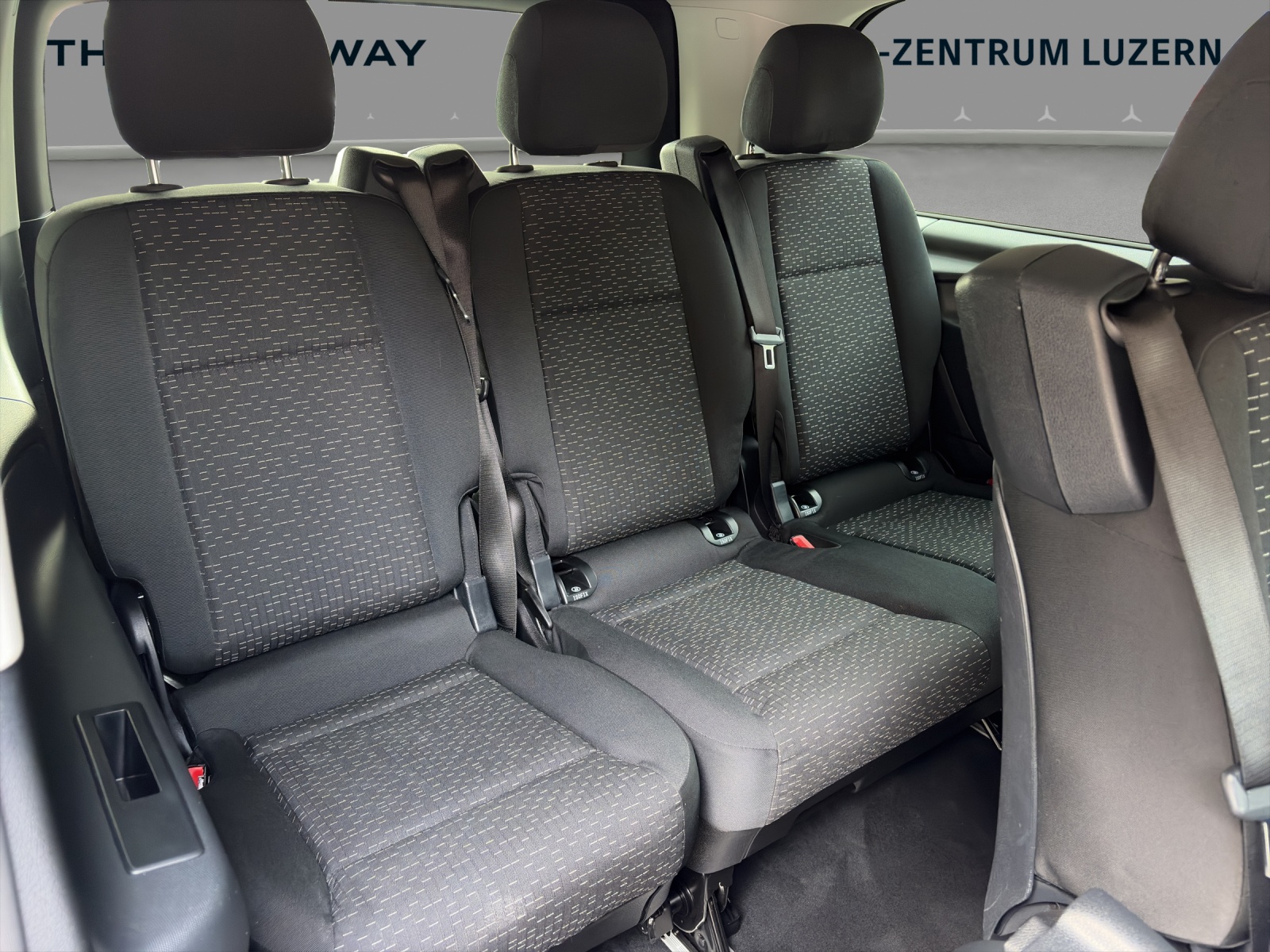 MERCEDES-BENZ Vito 116 CDI Lang Tourer 9G-Tronic 4M Select-image-11