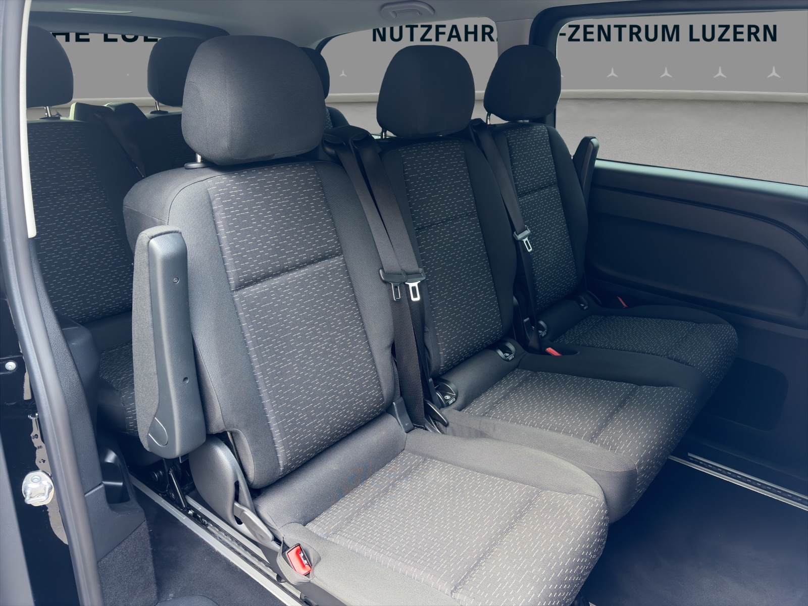 MERCEDES-BENZ Vito 116 CDI Lang Tourer 9G-Tronic 4M Select-image-10