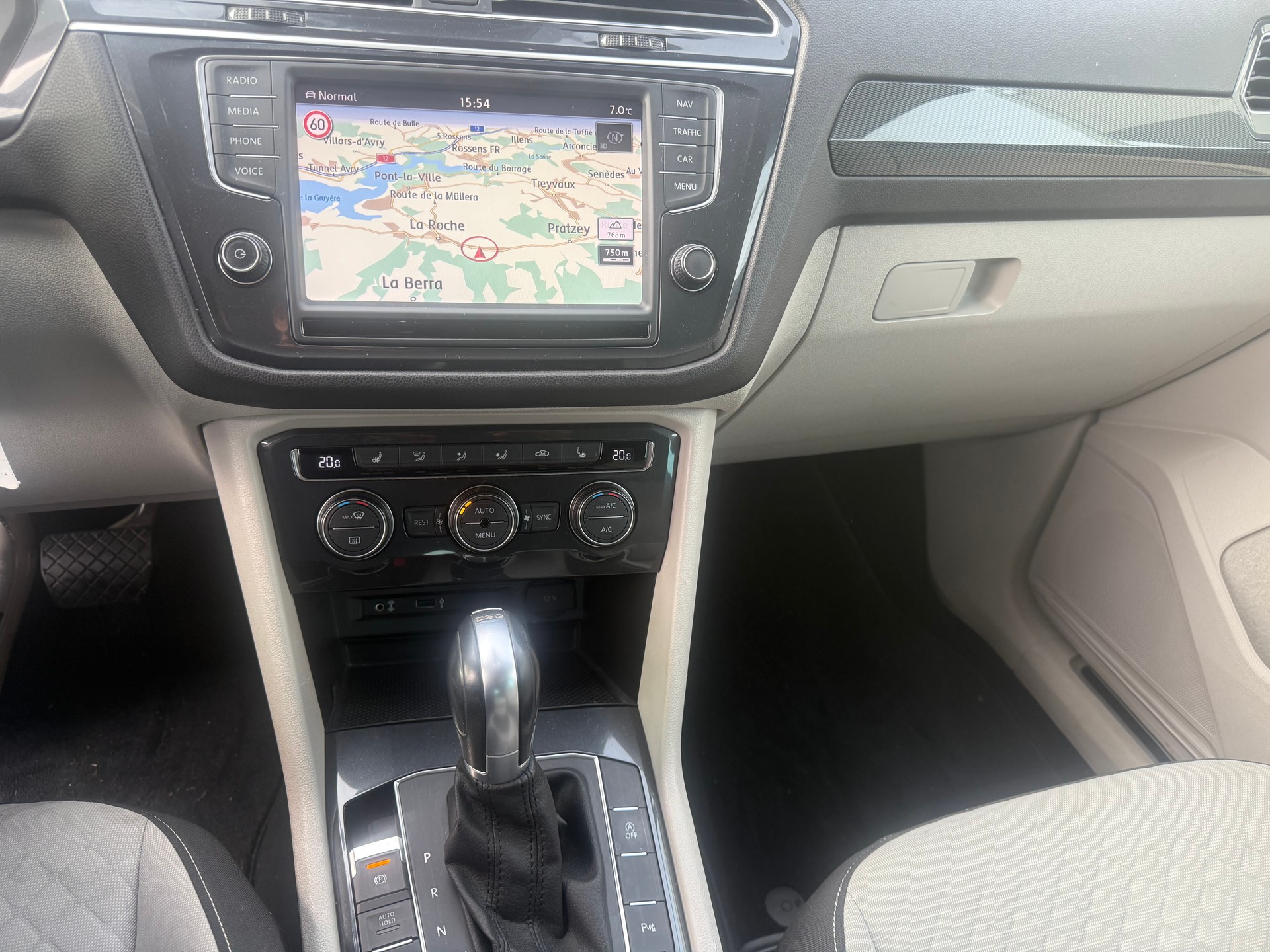 VW Tiguan 2.0TSI Highline 4Motion DSG-image-13