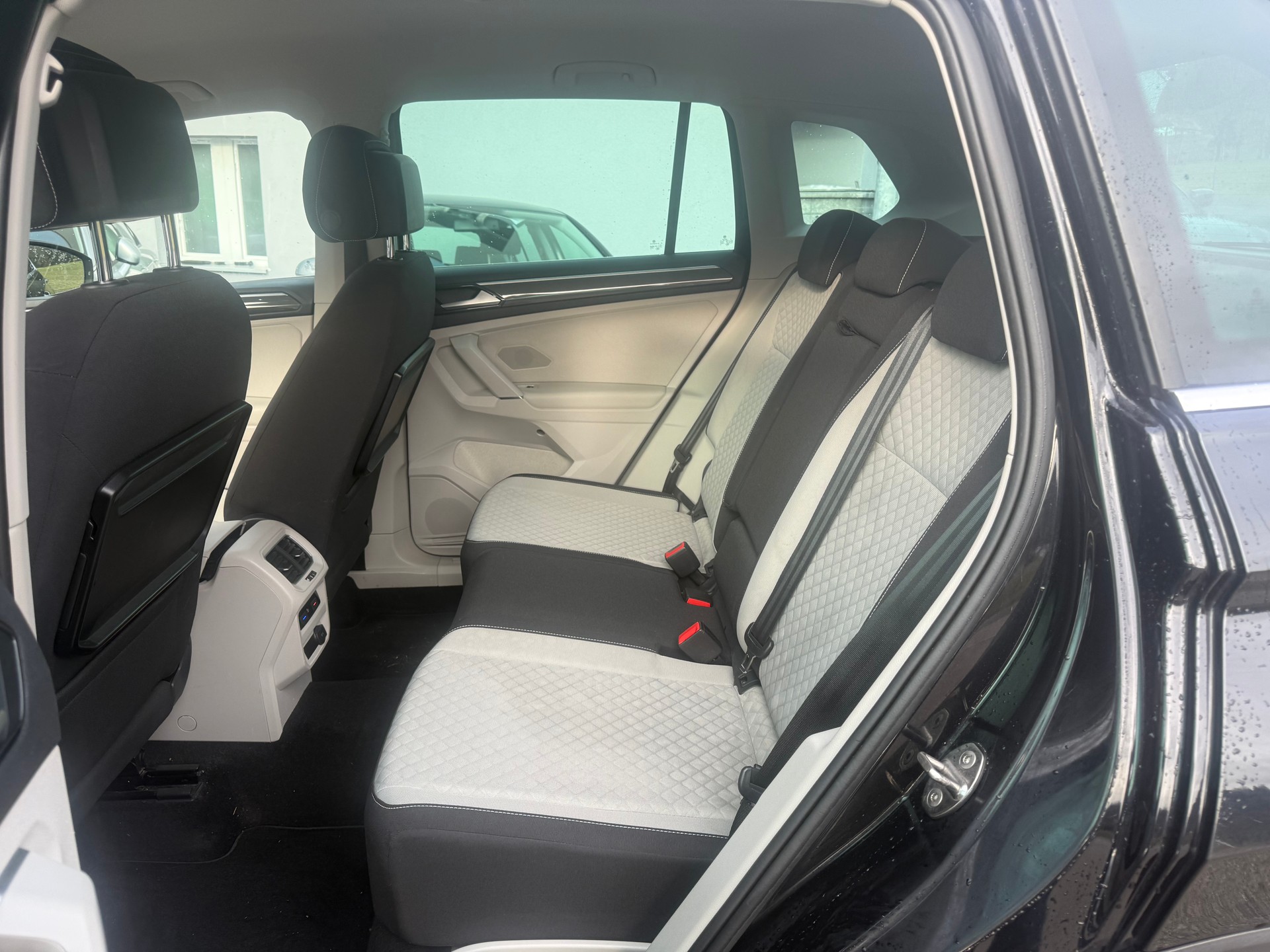 VW Tiguan 2.0TSI Highline 4Motion DSG-image-11