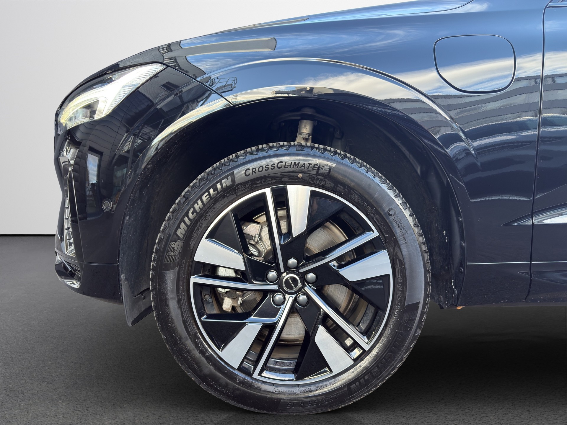 VOLVO XC60 2.0 T8 TE Plus Dark eAWD-image-6