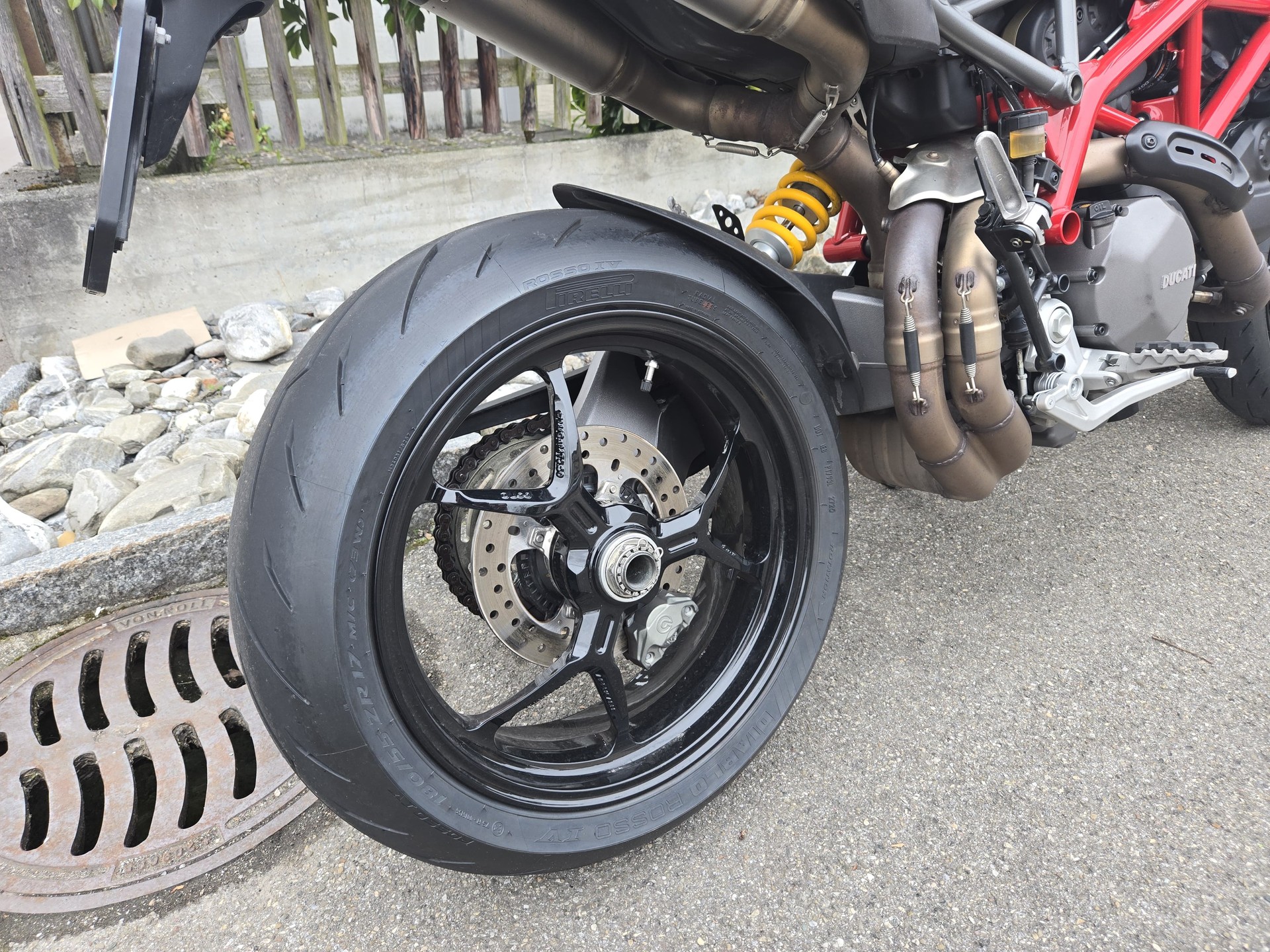 DUCATI Hypermotard 950-image-6