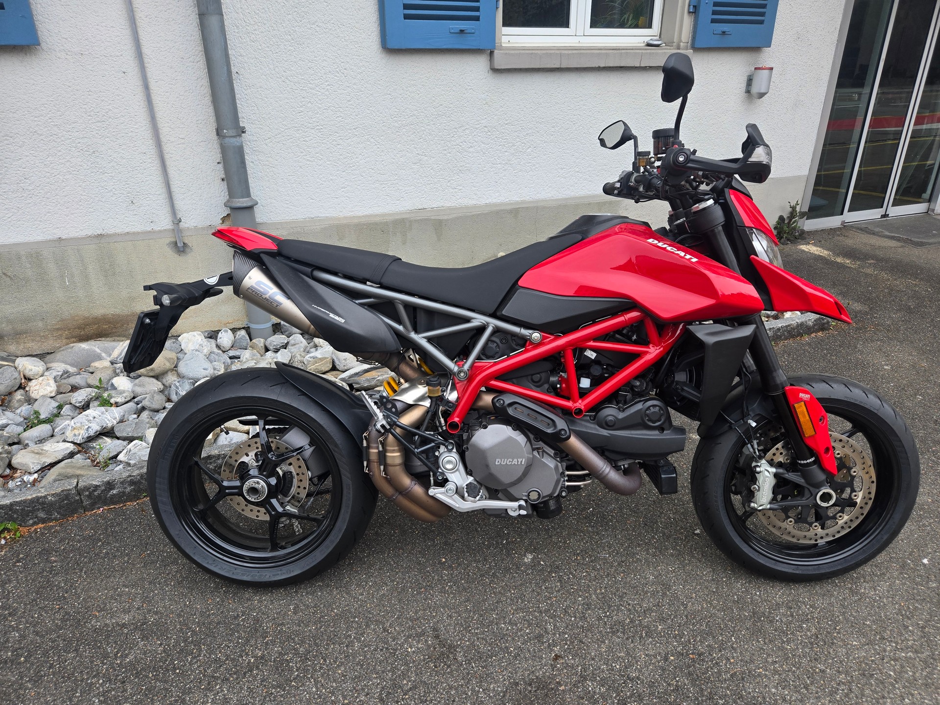 DUCATI Hypermotard 950-image-2
