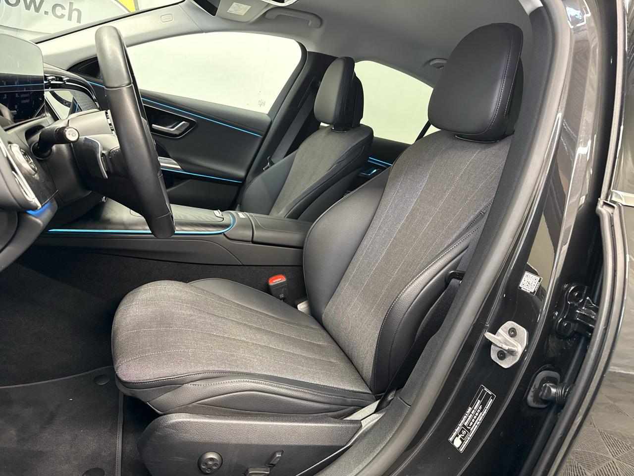 MERCEDES-BENZ E 220 d 9G-Tronic-showroom-element-3