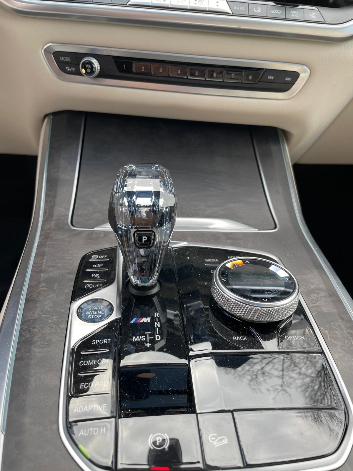BMW X5 xDrive M50d Steptronic-image-9