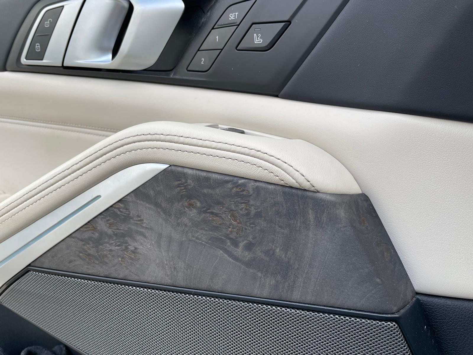 BMW X5 xDrive M50d Steptronic-image-10