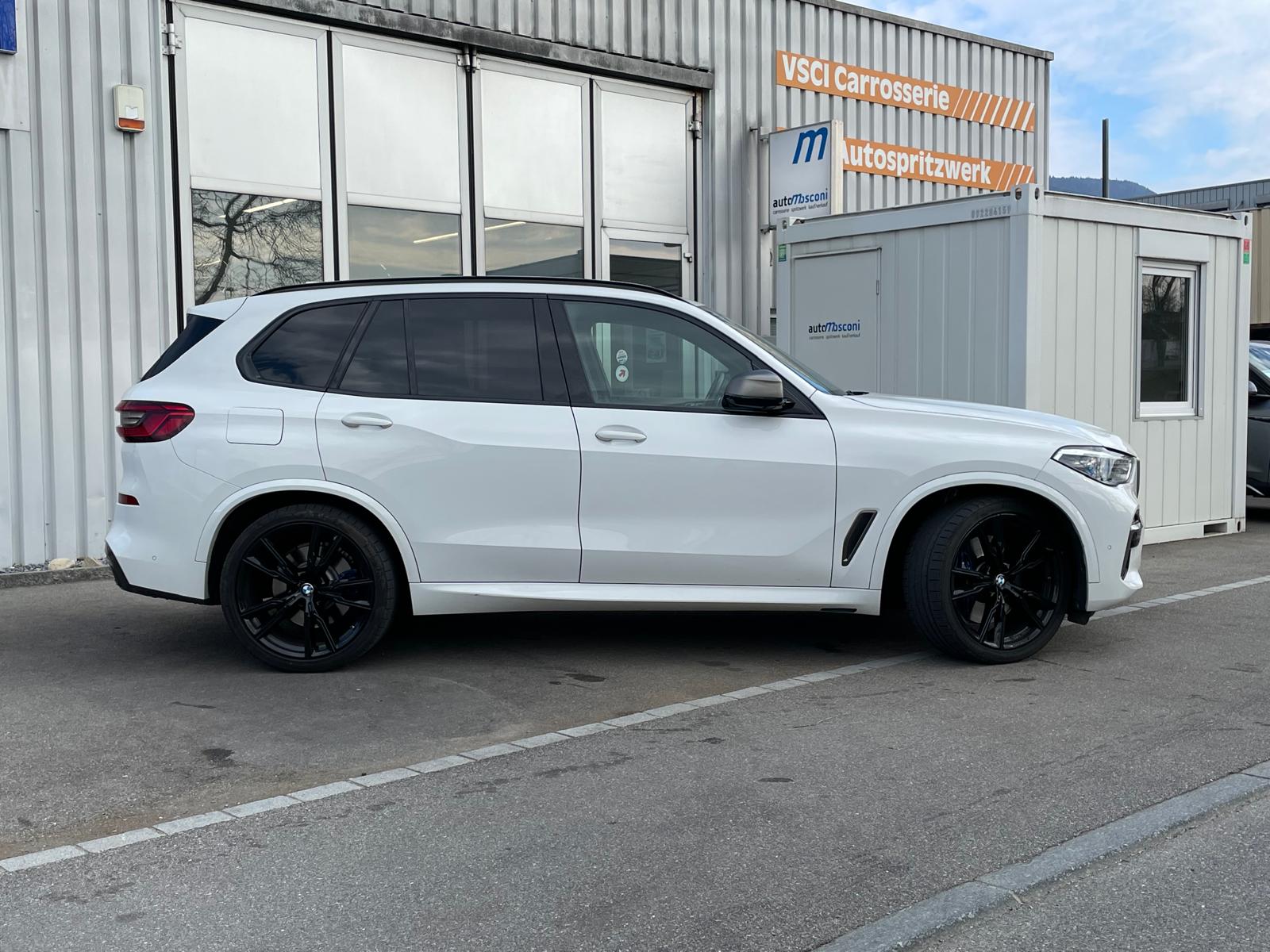BMW X5 xDrive M50d Steptronic-image-2