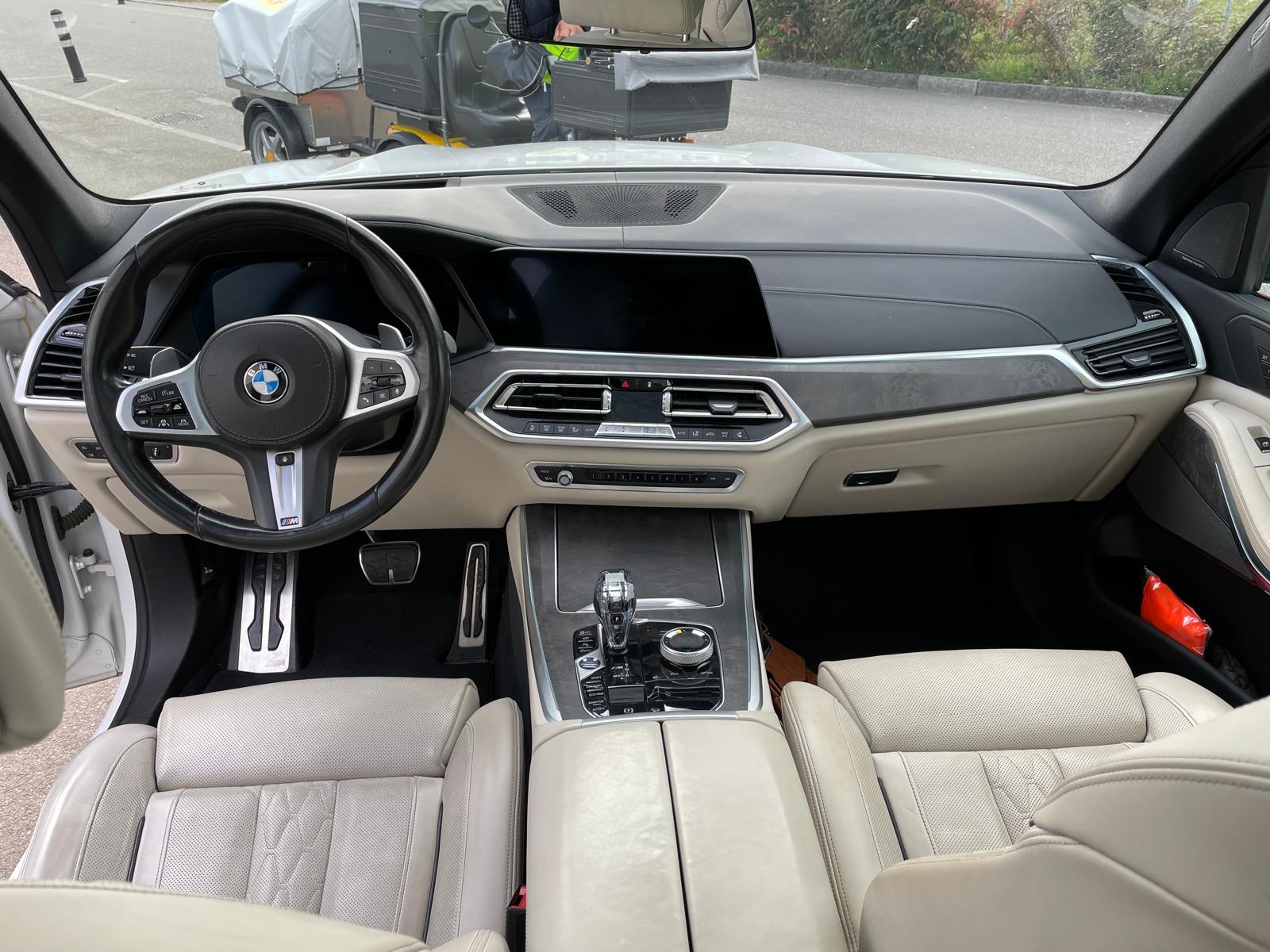 BMW X5 xDrive M50d Steptronic-image-8