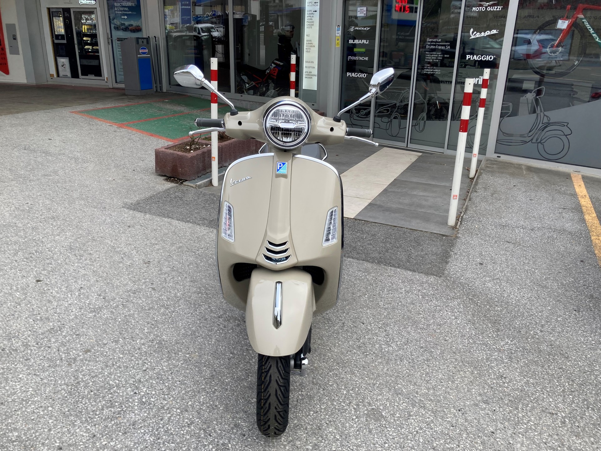PIAGGIO Vespa GTS 310 RST E5+-image-2