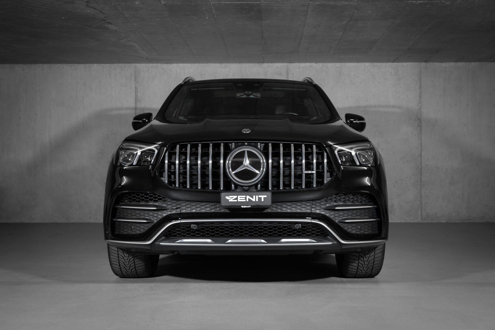 MERCEDES-BENZ GLE 53 AMG 4Matic+ 9G-Speedshift-showroom-element-2