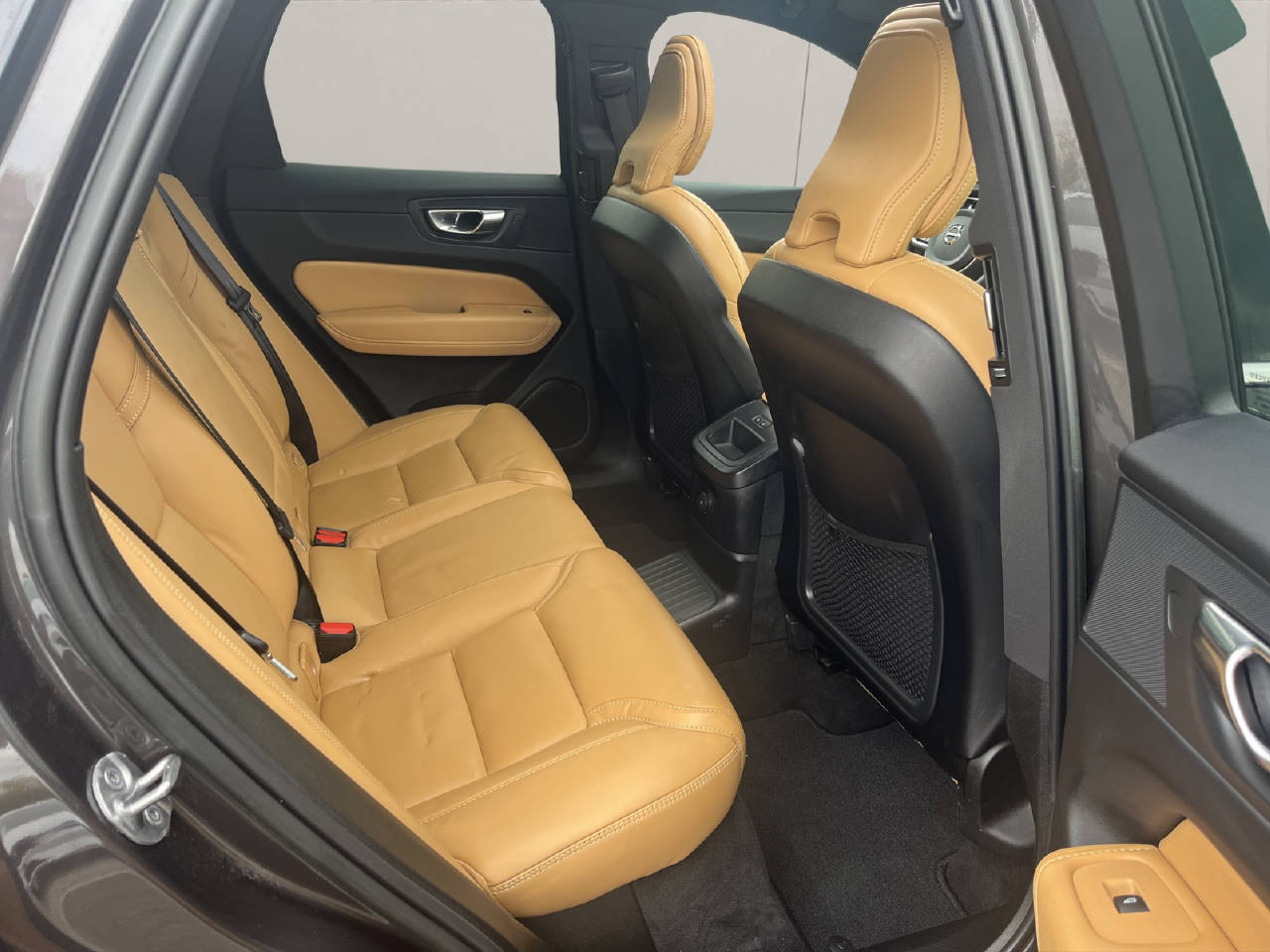VOLVO XC60 2.0 T8 TE Ultimate Bright eAWD-image-11