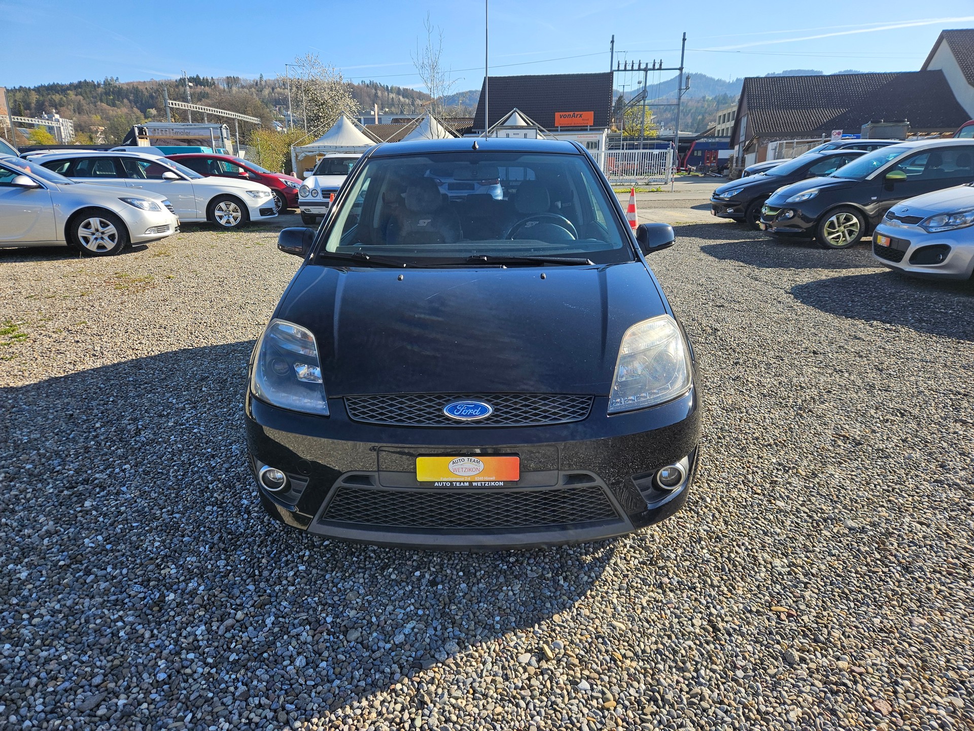FORD Fiesta 2.0 16V ST-image-1
