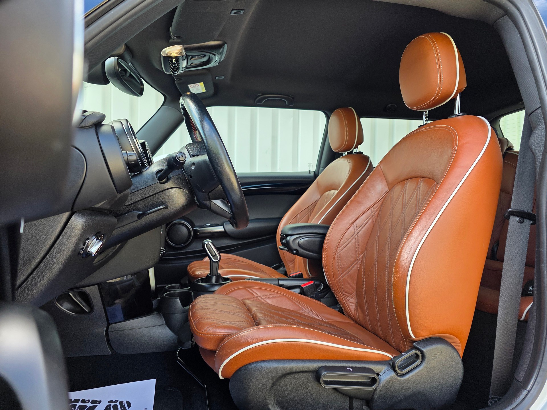 MINI Cooper Steptronic DKG-image-9