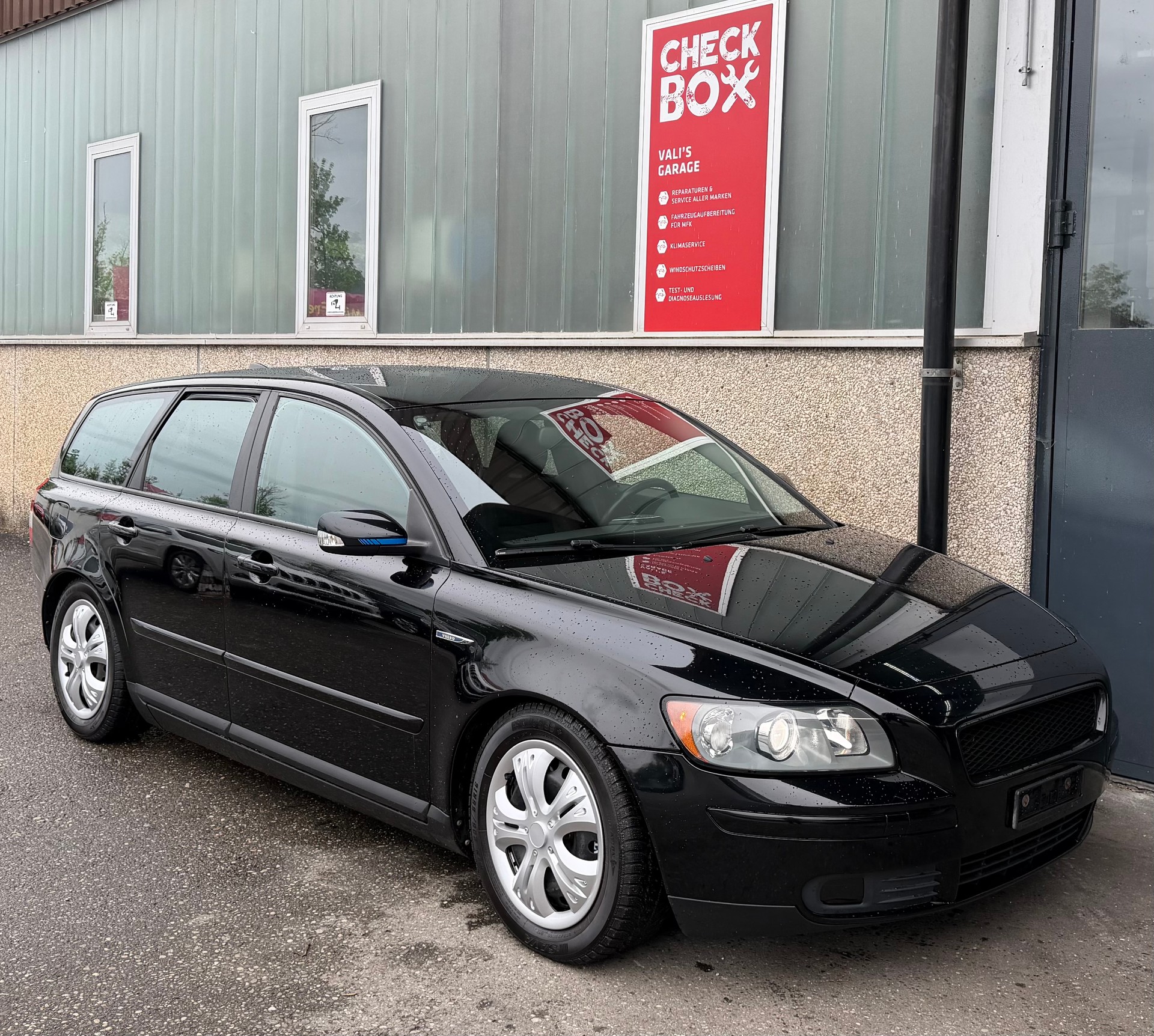 VOLVO V50 2.0D Summum-image-3