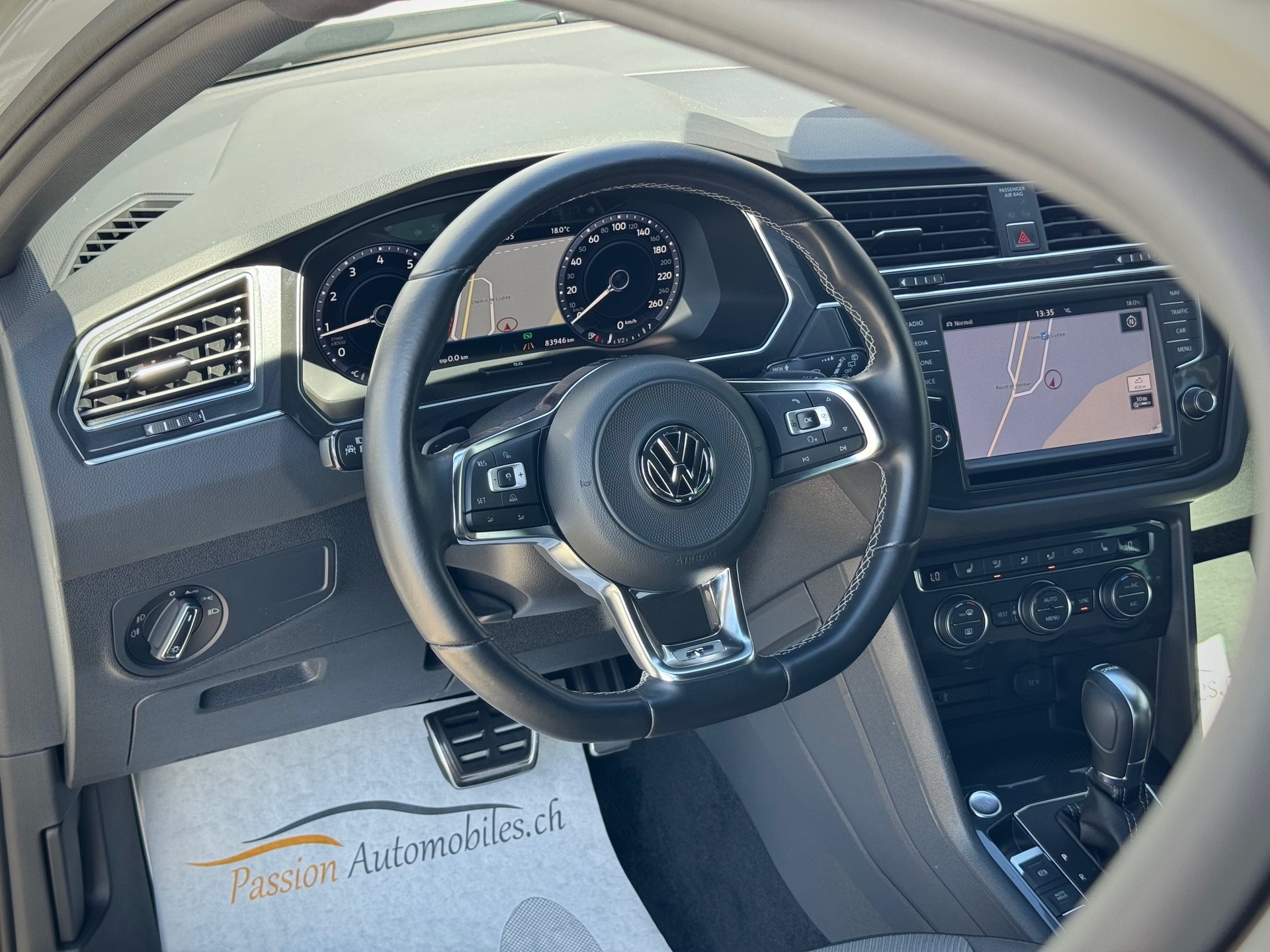 VW Tiguan 2.0TSI Highline R line 4Motion DSG - Véhicule Suisse (CH)-image-7