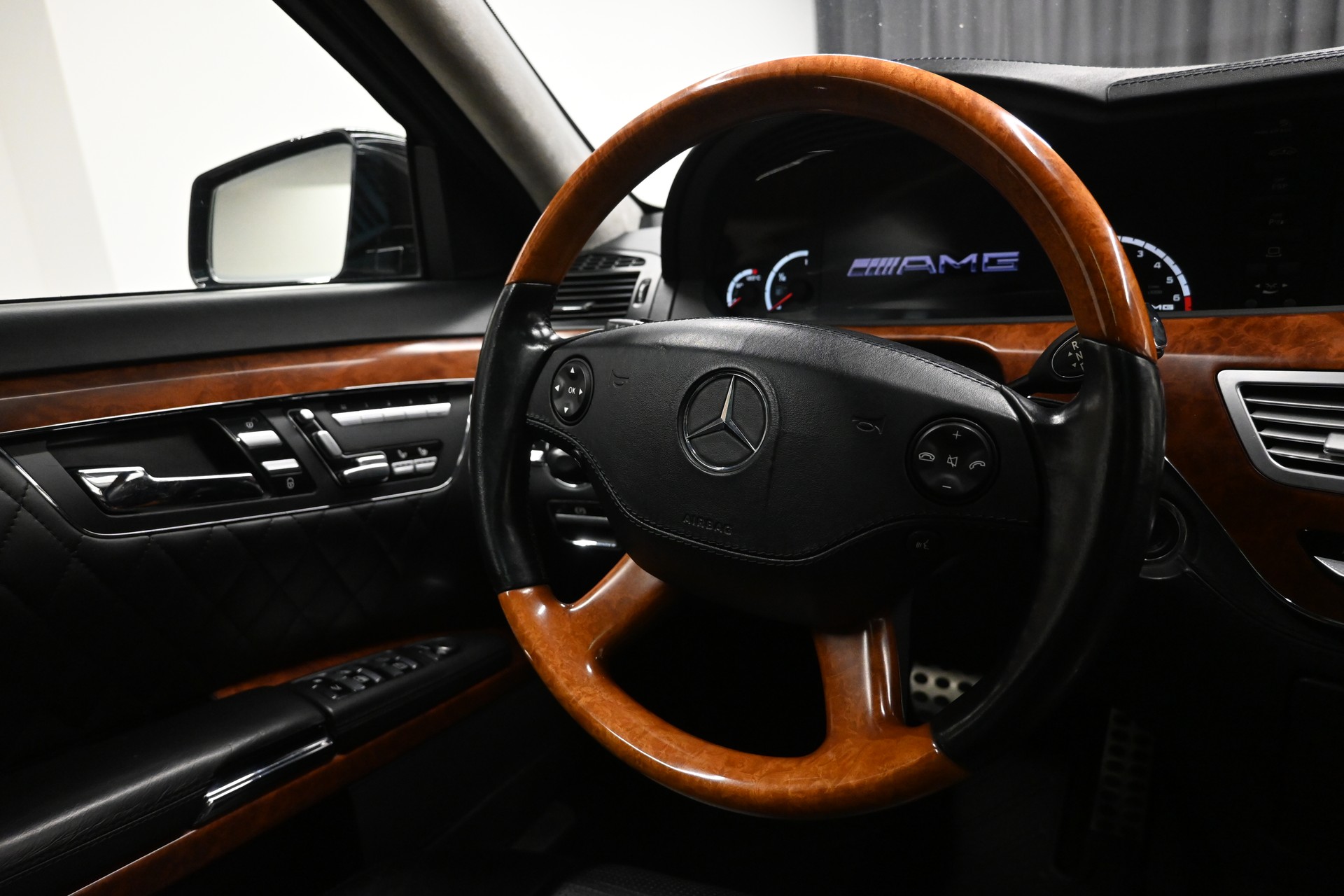 MERCEDES-BENZ S 65 AMG L Automatic-image-10
