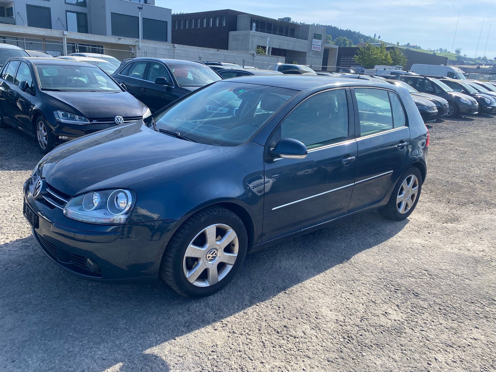 VW Golf 1.9 TDI Comfortline 4Motion-image-1