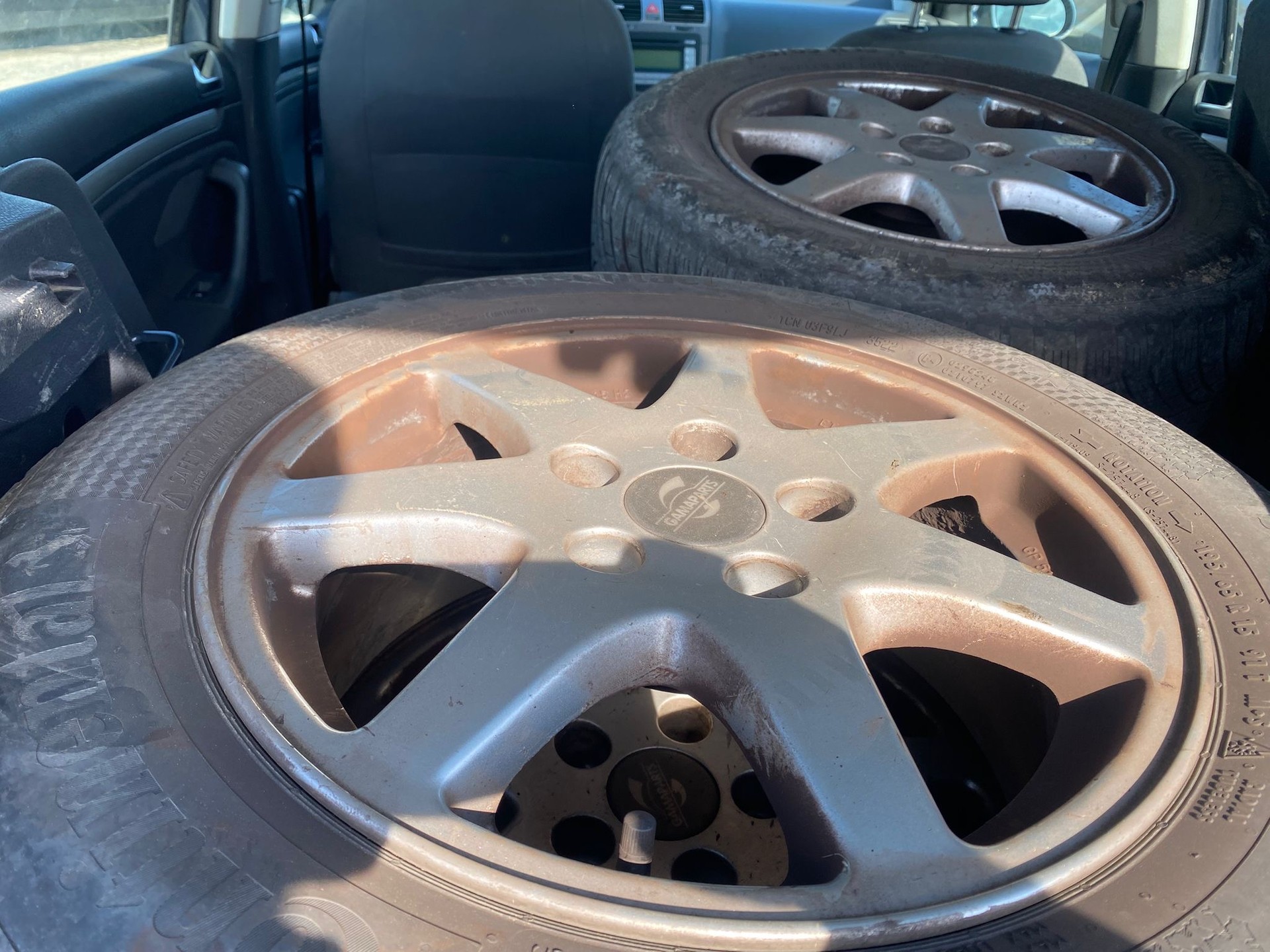 VW Golf 1.9 TDI Comfortline 4Motion-image-12