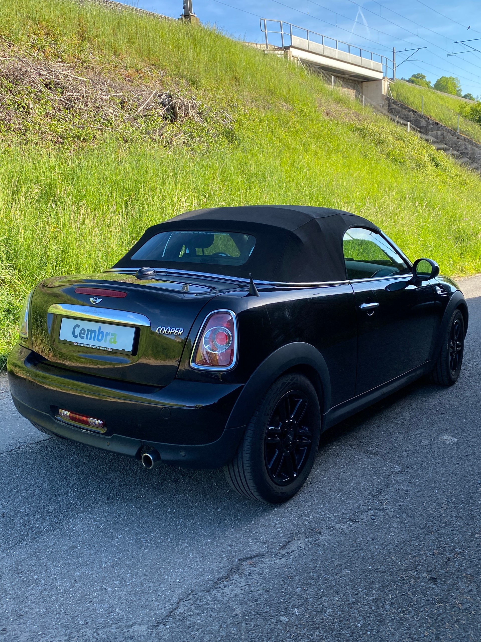 MINI Cooper Roadster-image-4