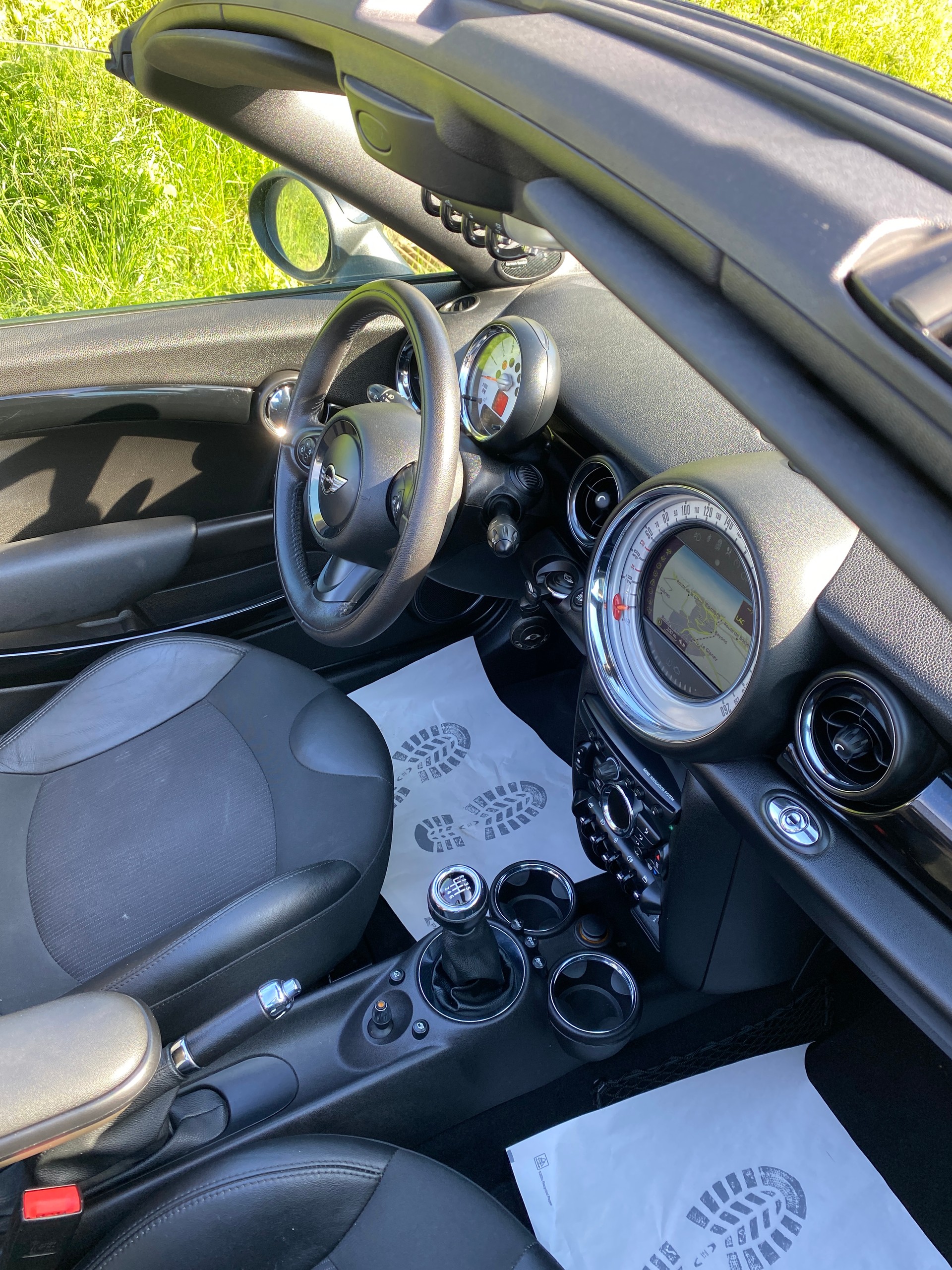 MINI Cooper Roadster-image-6