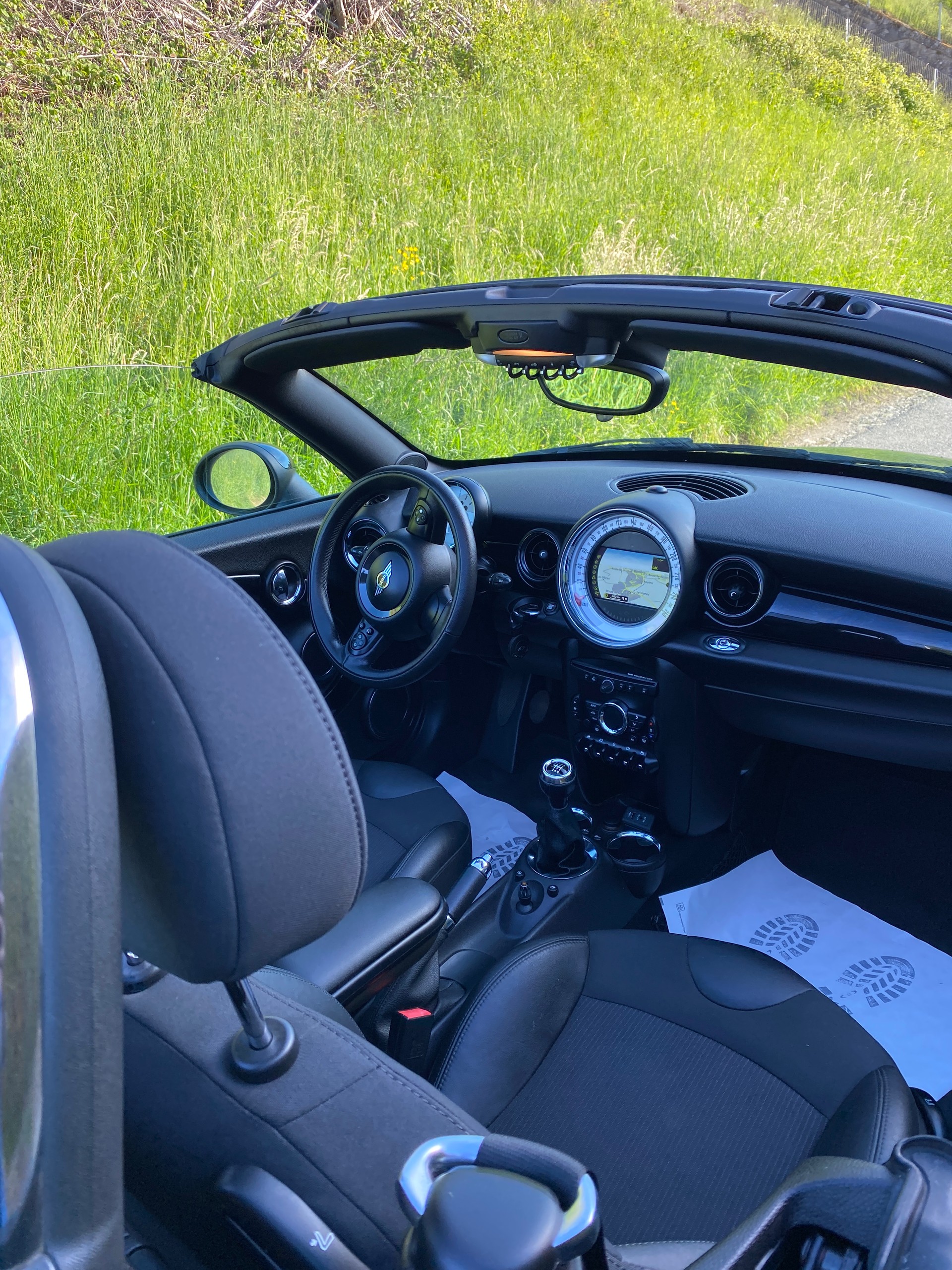 MINI Cooper Roadster-image-5