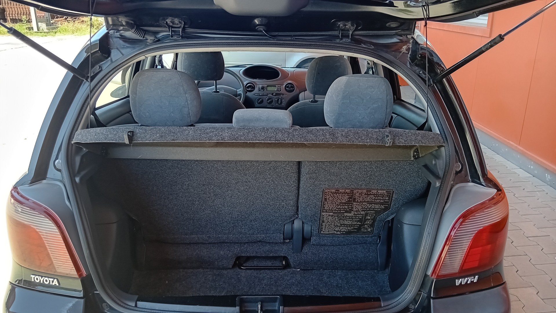 TOYOTA Yaris 1.3 Linea Luna-image-4