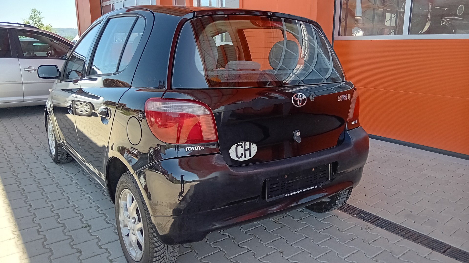TOYOTA Yaris 1.3 Linea Luna-showroom-element-2
